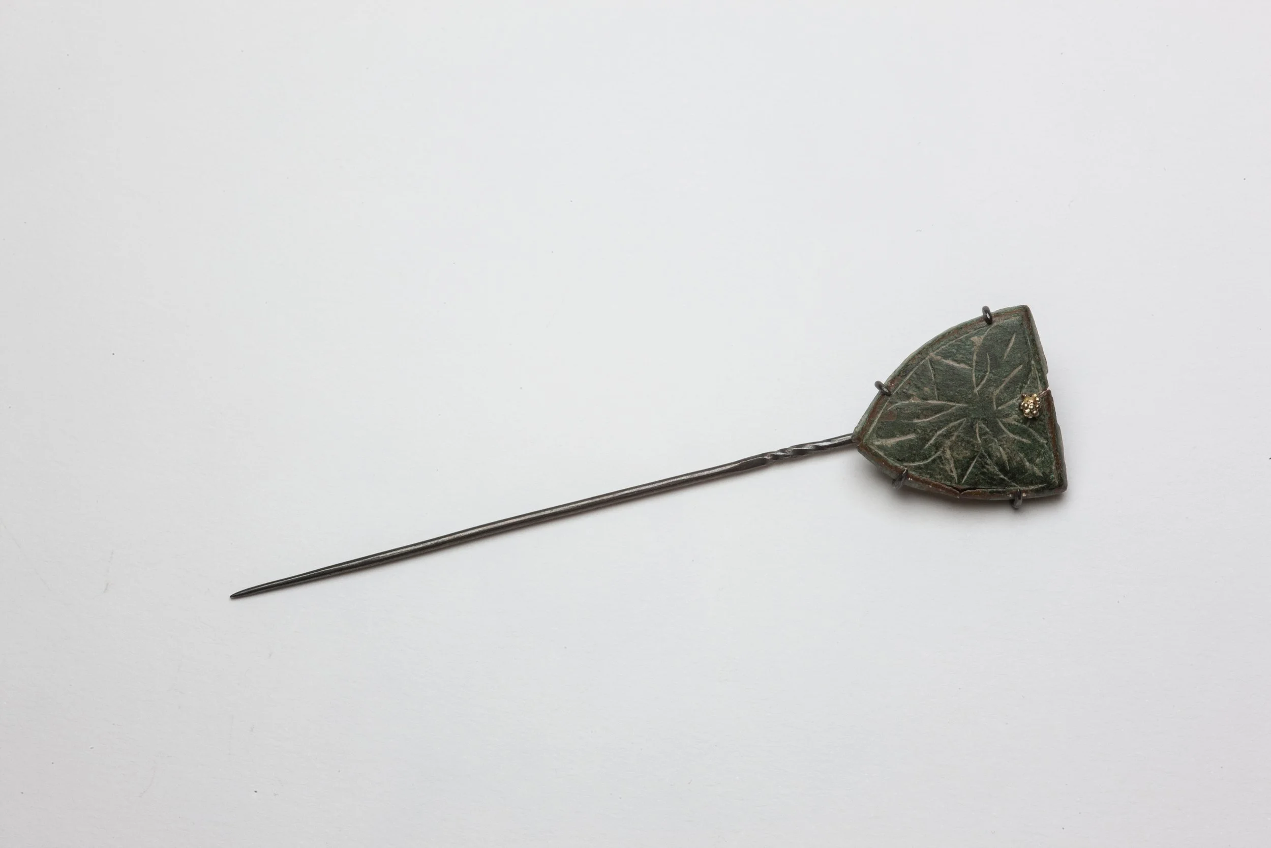 Green Shield with Grapes_1.jpg