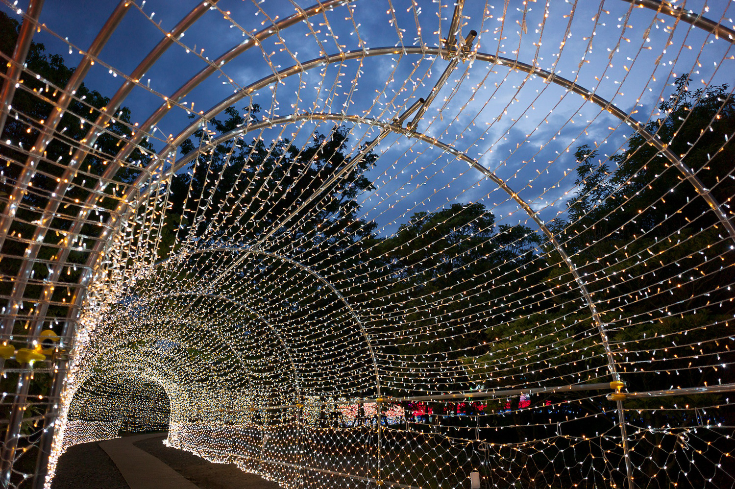 There are impressive illuminations everywhere in Huis Ten Bosch, a theme park in Sasebo, Nagasaki