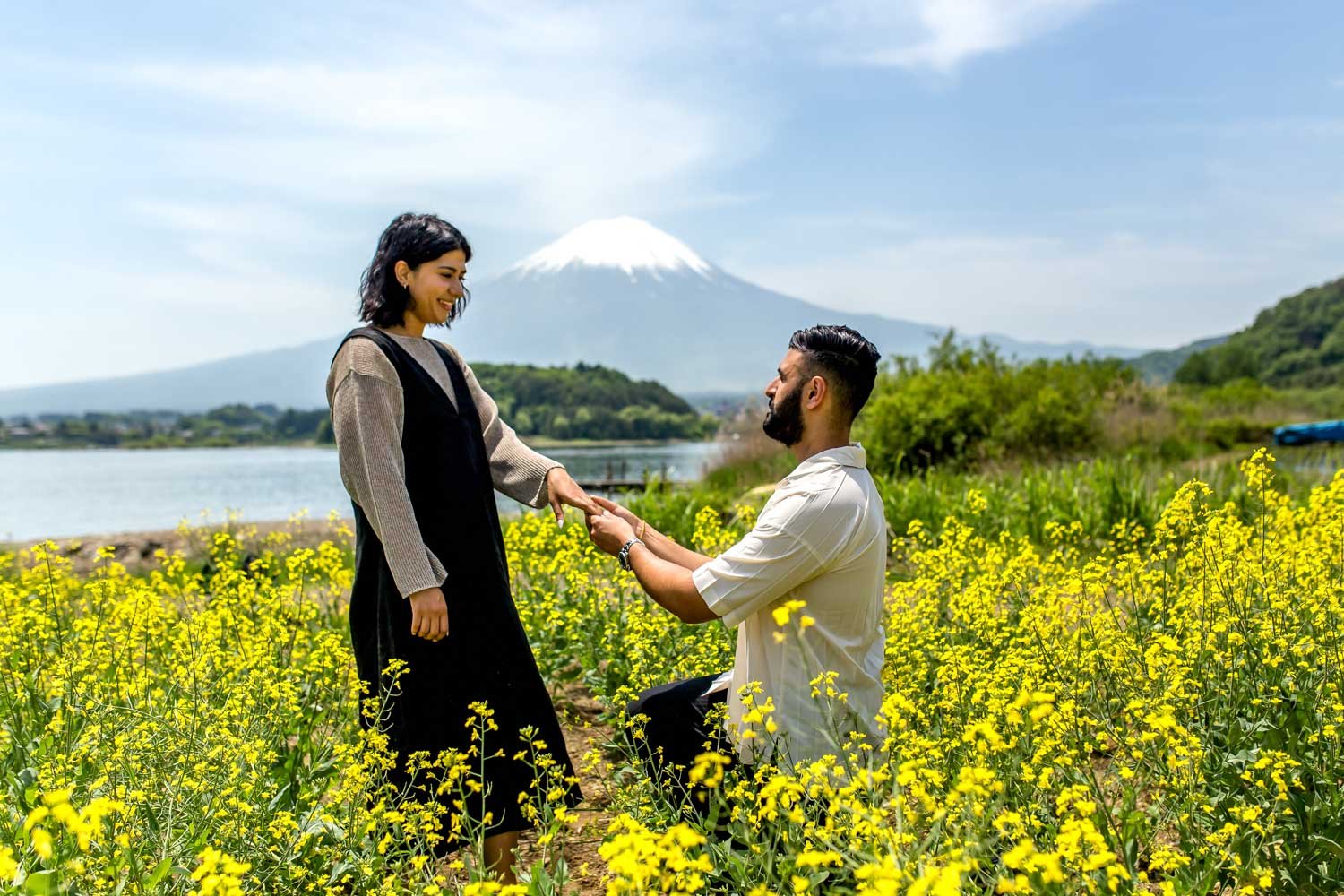 Mt-Fuji-surprise-proposal.jpg