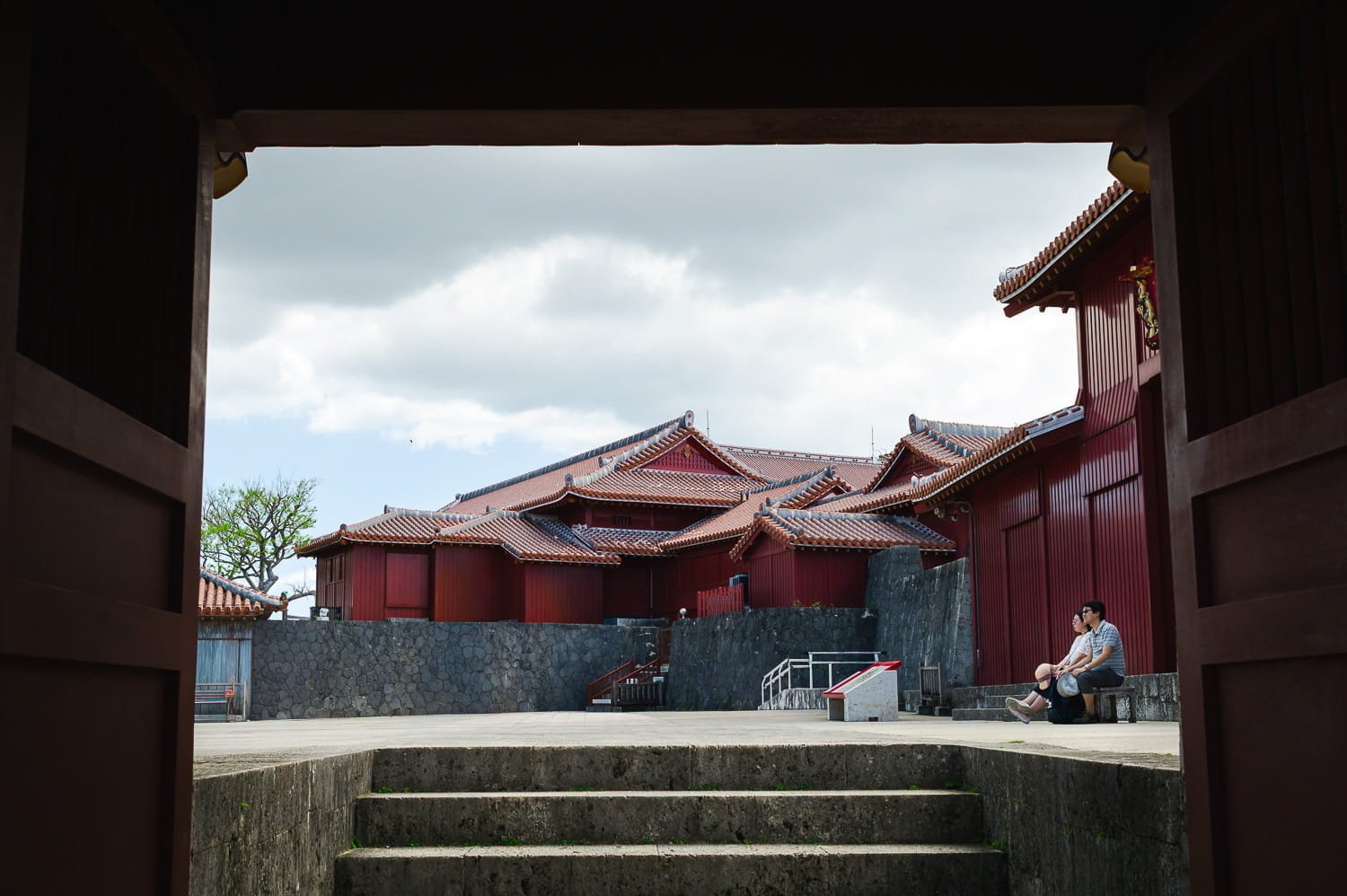 Okinawa_travel_photographer_Shuri_castle.jpg