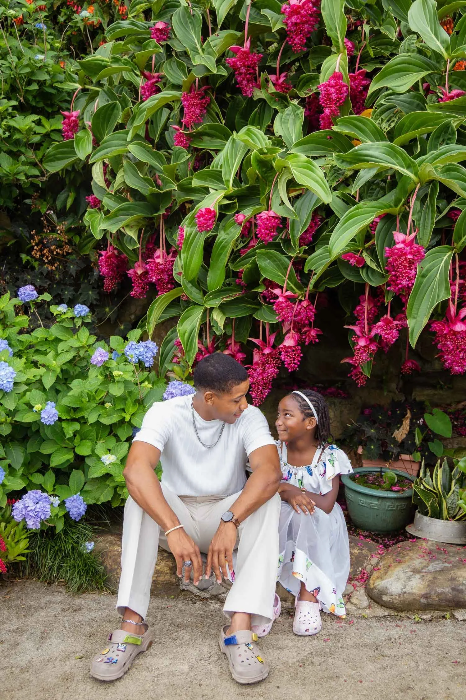 Okinawa_family_photographer_yoneha_garden.jpg