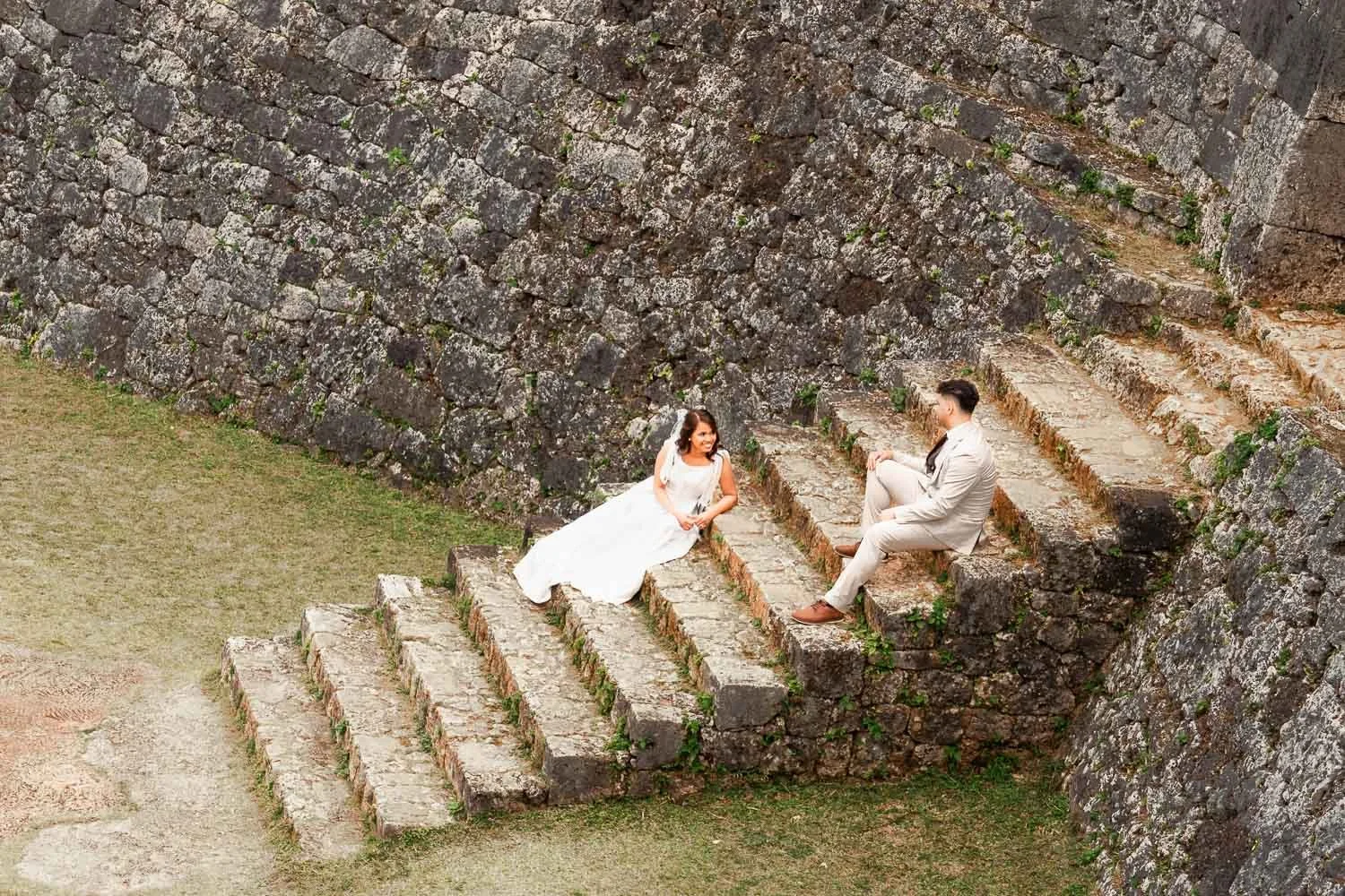 Okinawa_engagement_photographer_zakimi_castle.jpg