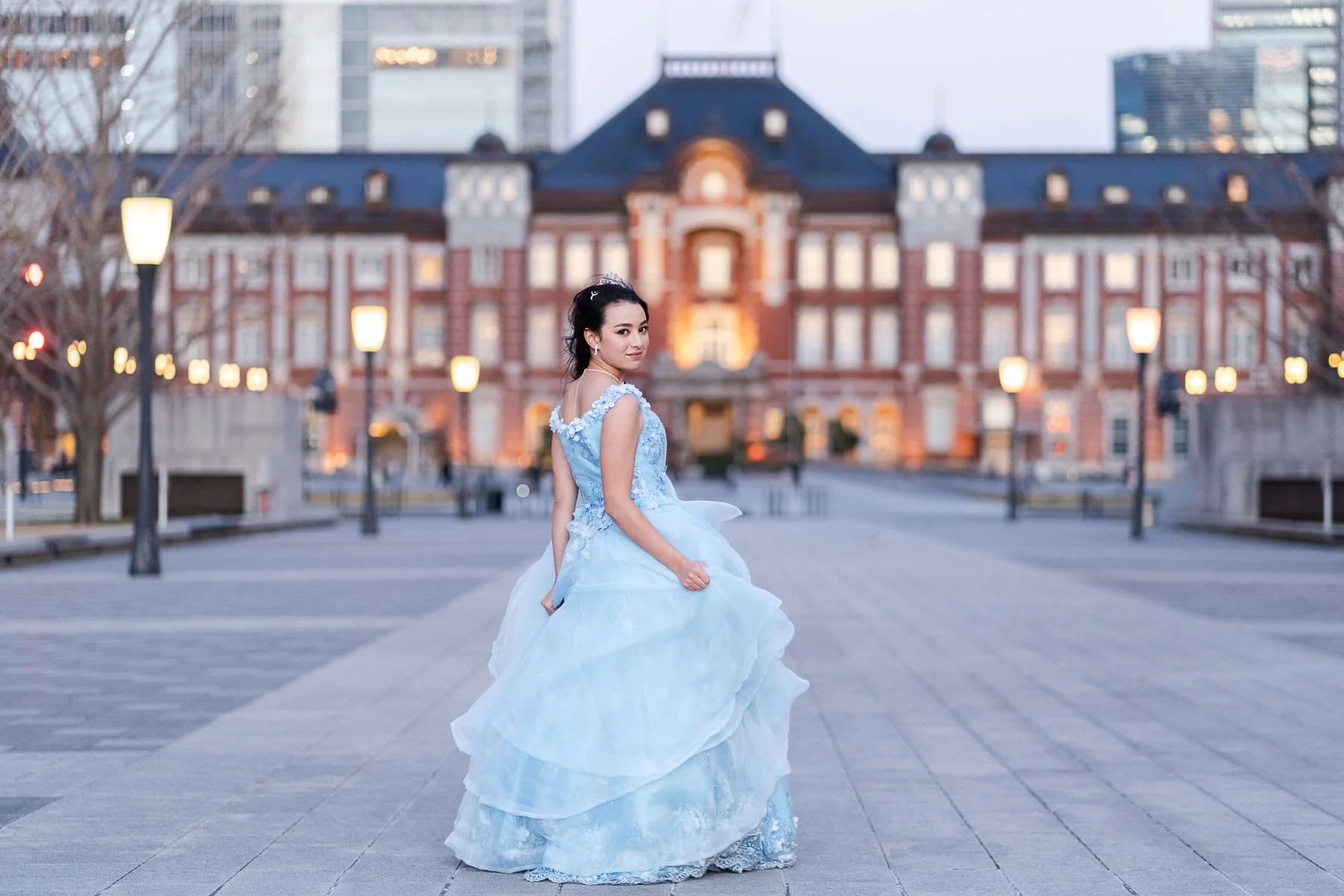 Tokyo_quinceanera_photographer_blue_gown_portrait_tokyo_station_hotel.jpg