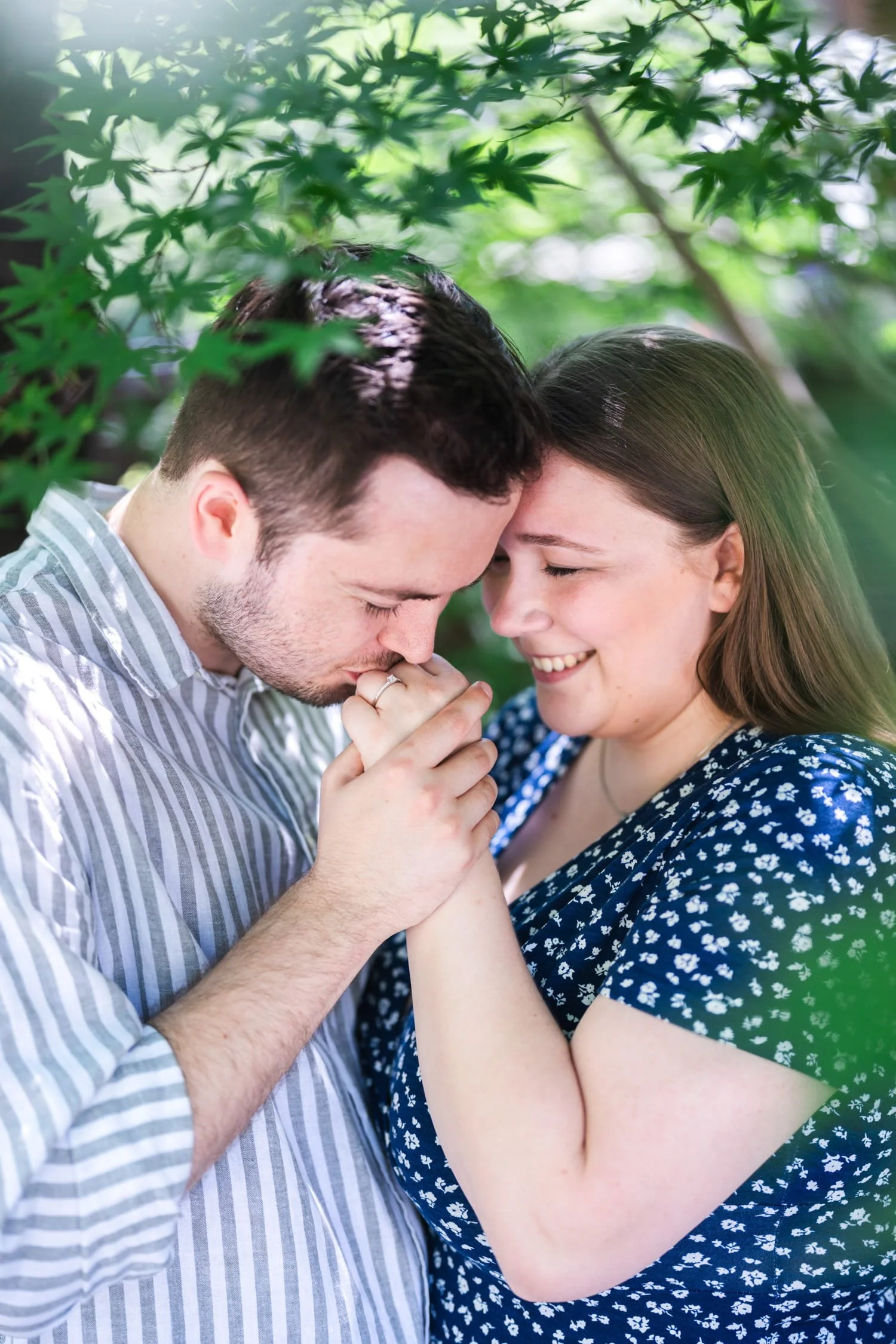 Tokyo photographer captured a moment where Jack kisses Rosie's hand under momiji trees