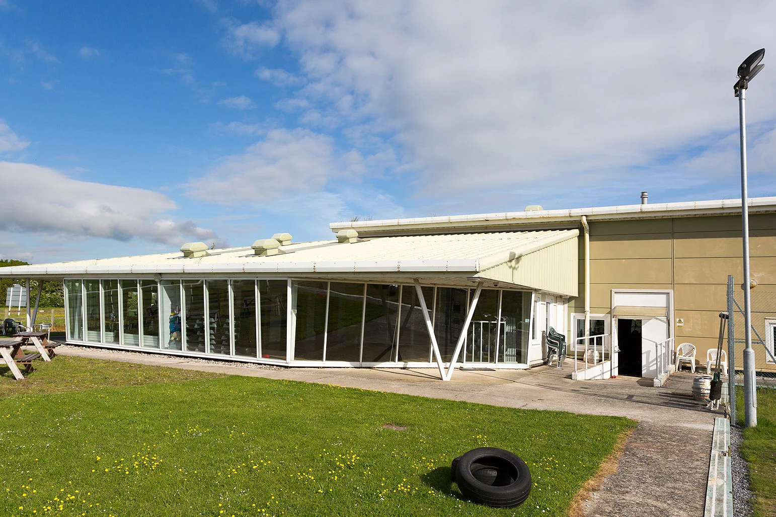 WINNERS 2000 GYM NEWTON ABBOT — Charles Blake Associates Architecture