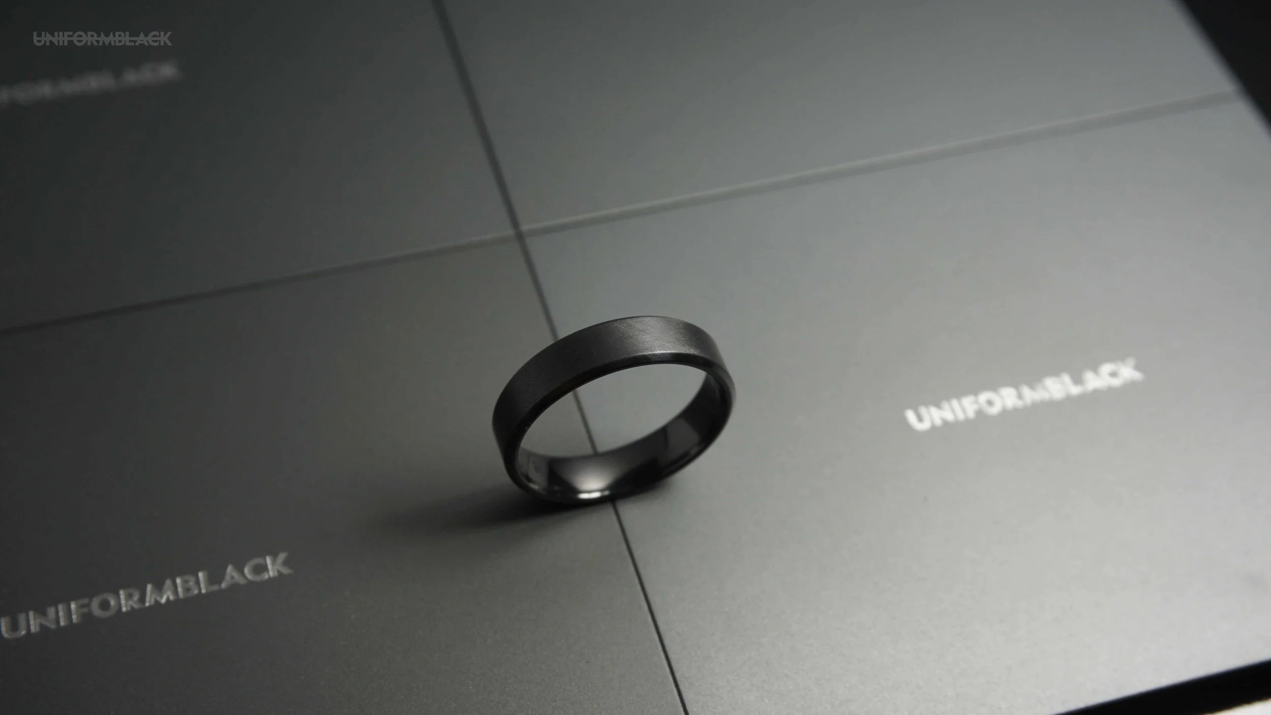 Machina - 5mm Bevelled Black Zirconium 