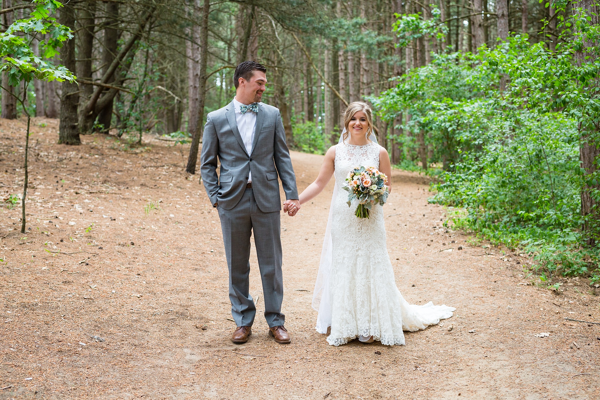 Mandi_Jack_Treehouse_Grand_Rapids_Wedding_0023.jpg