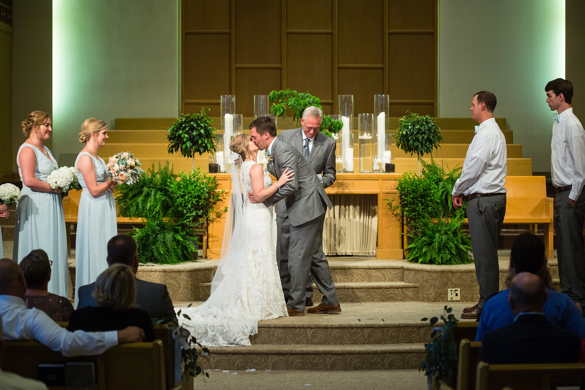 Mandi_Jack_Treehouse_Grand_Rapids_Wedding_0049.jpg