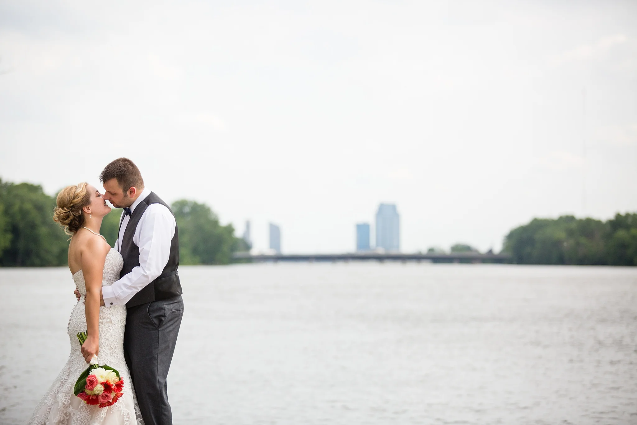 Brandon_Shafer_Photography_Grand_Rapids_Bride_Groom_0041.jpg