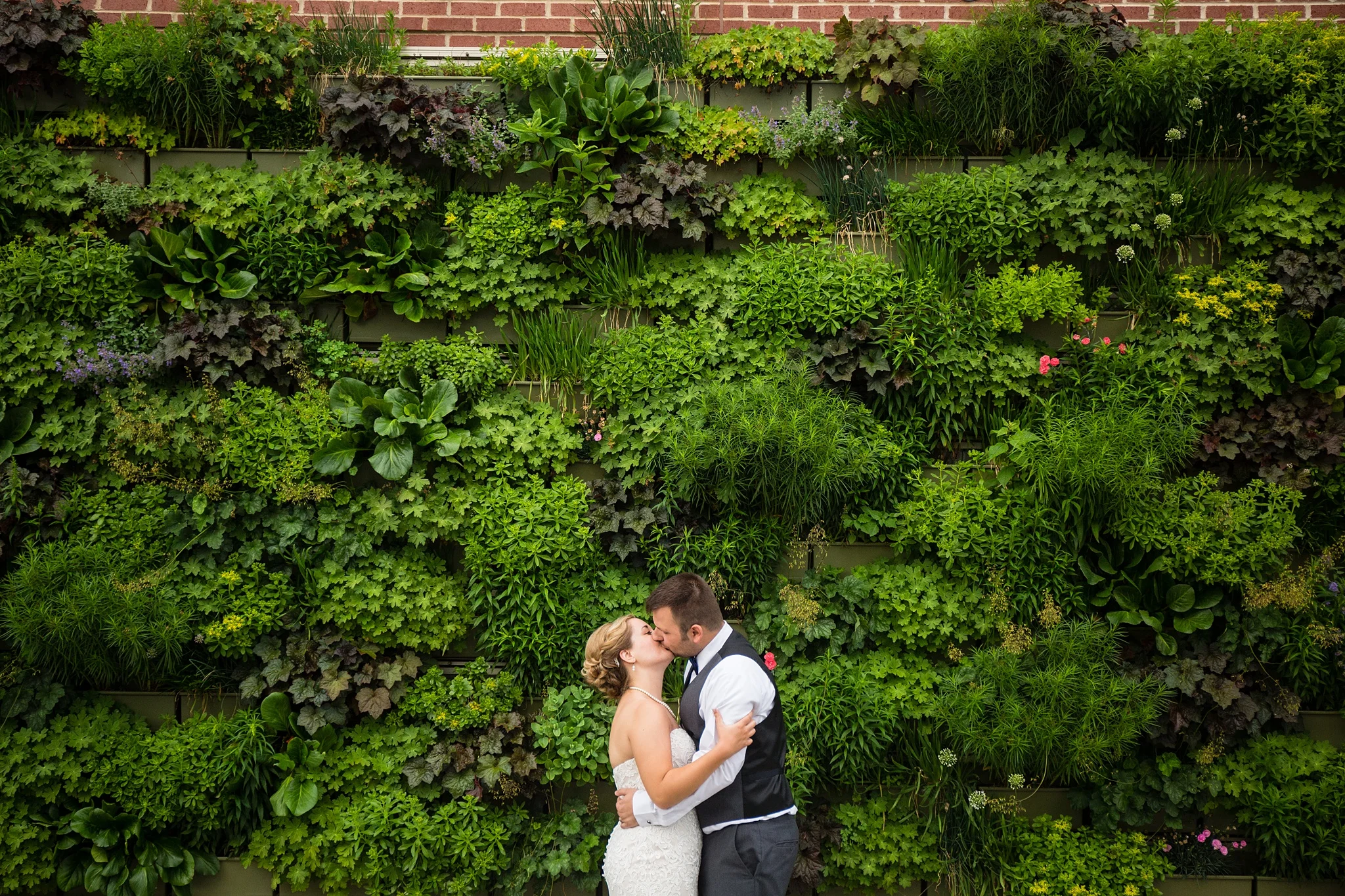 Brandon_Shafer_Photography_Grand_Rapids_Bride_Groom_0052.jpg