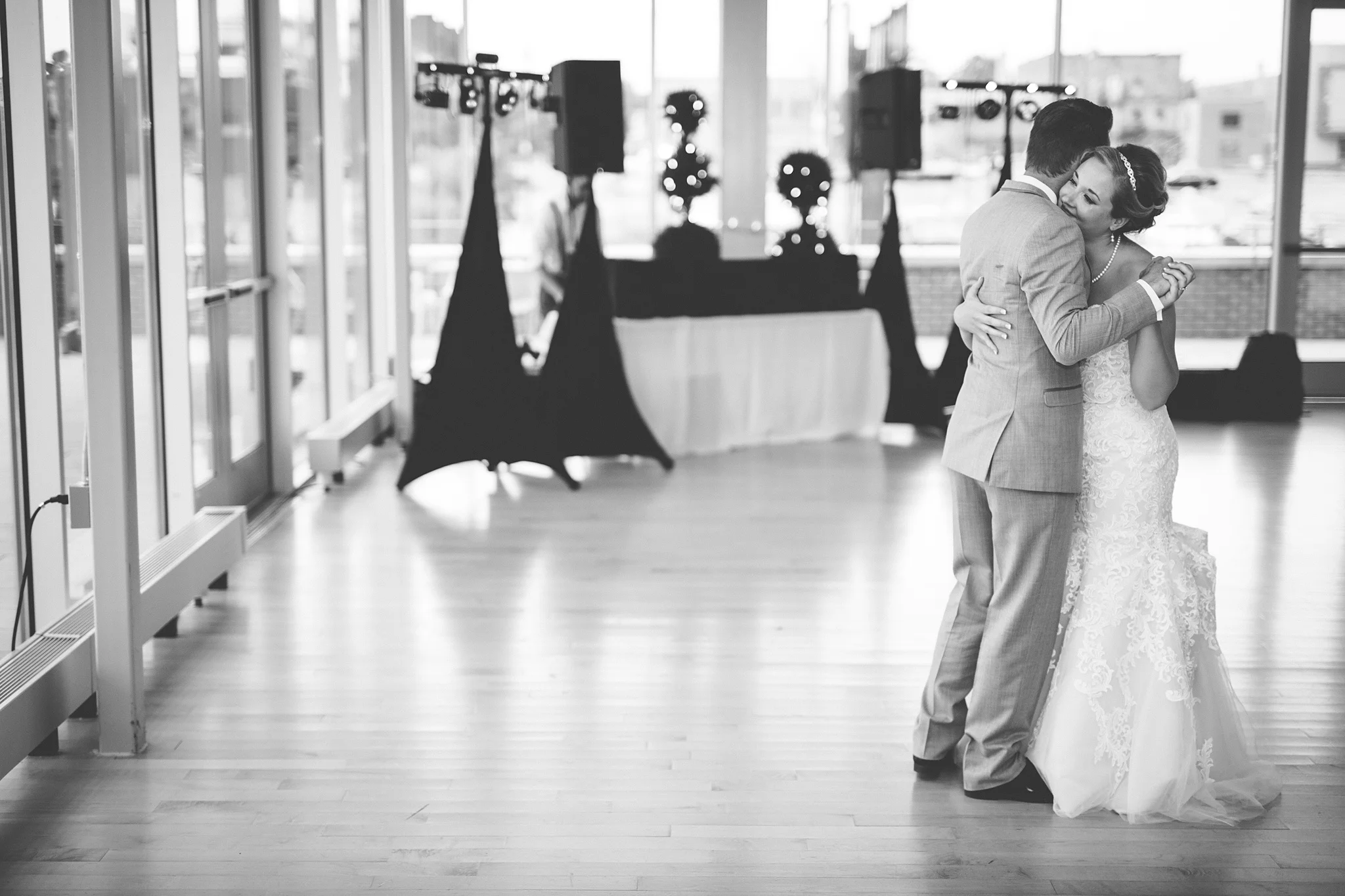 Brandon_Shafer_Photography_Grand_Rapids_Bride_Groom_0056.jpg