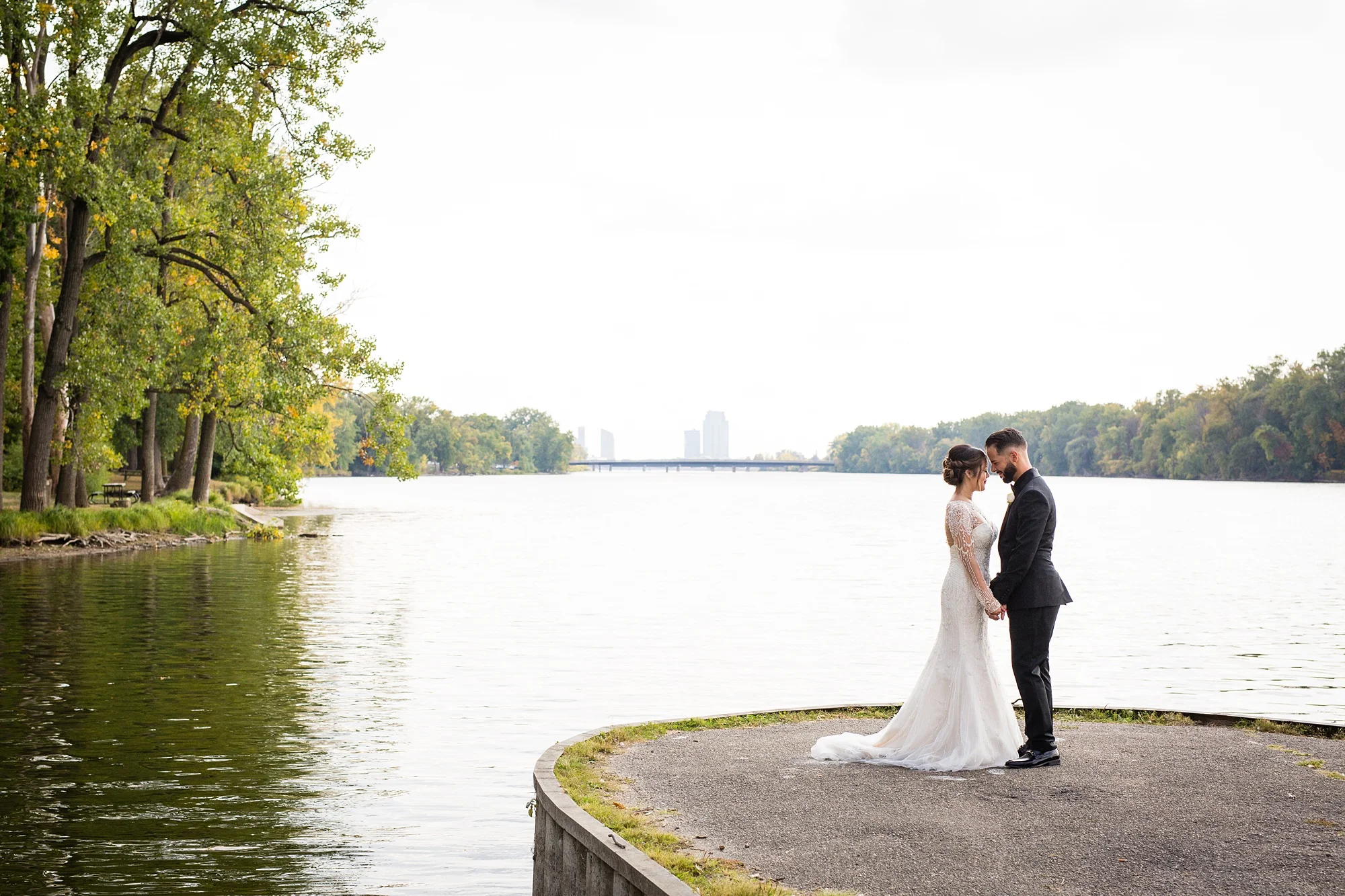 Brandon_Shafer_Photography_tommy_Darline_GrandRapids_Wedding_0065.jpg