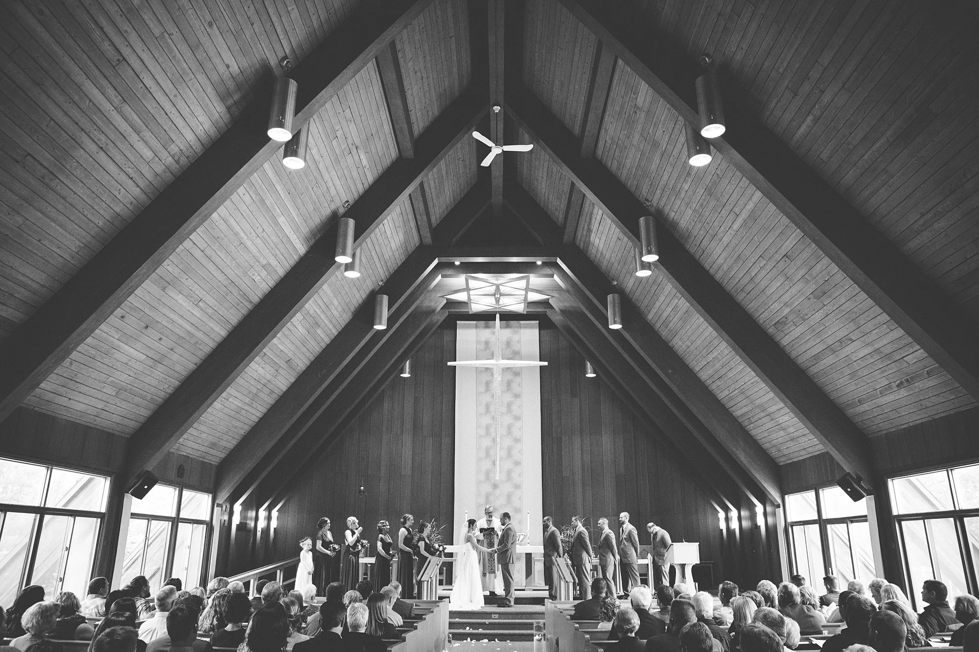 Brandon_Shafer_Photography_Emily_Travis_Kalamazoo_Wedding_Photography_0027.jpg