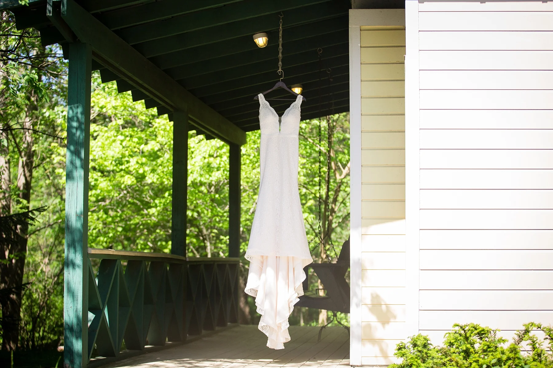 Brandon_Shafer_Photography_Kara_Doug_12_corners_Wedding_Benton_Harbor_0001.jpg