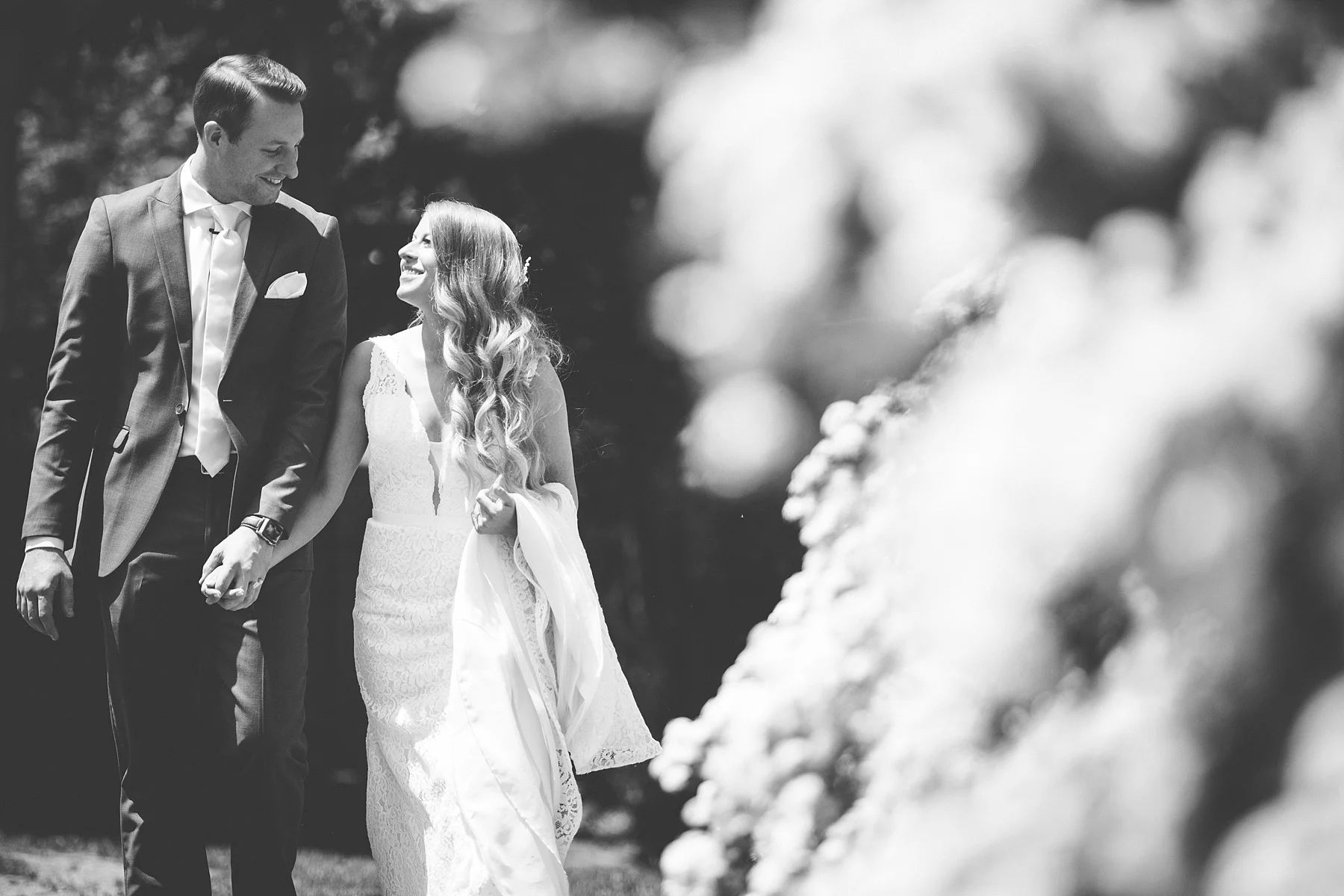 Brandon_Shafer_Photography_Kara_Doug_12_corners_Wedding_Benton_Harbor_0019.jpg