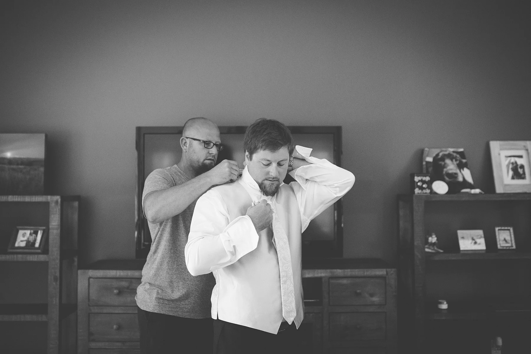 Brandon_Shafer_Photography_Elizabeth_Scott_Traverse_City_Wedding_0010.jpg