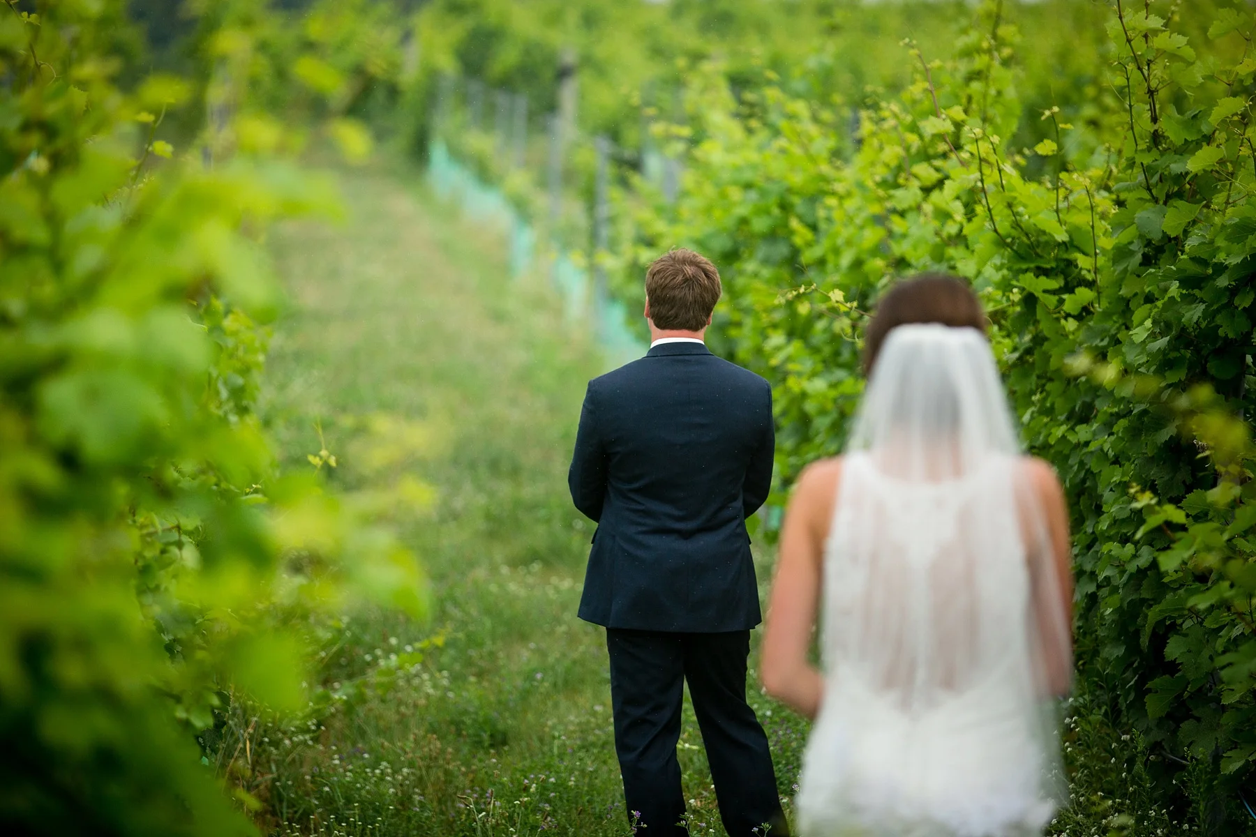 Brandon_Shafer_Photography_Elizabeth_Scott_Traverse_City_Wedding_0011.jpg