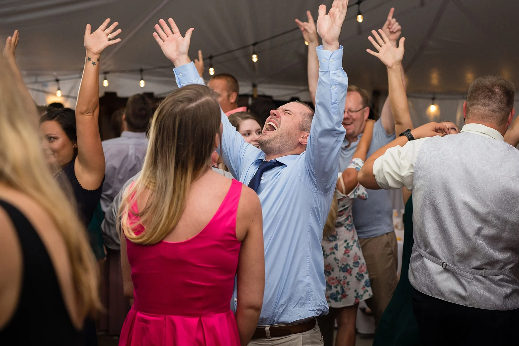 Brandon_Shafer_Photography_Elizabeth_Scott_Traverse_City_Wedding_0063.jpg