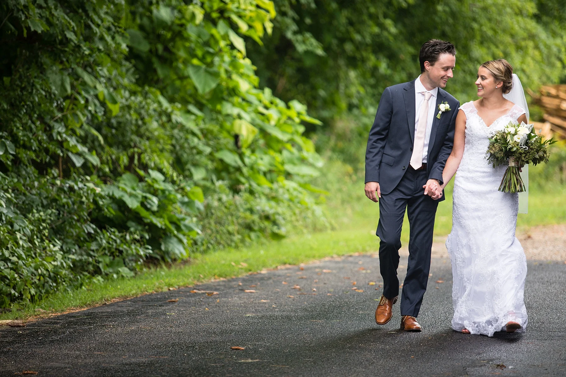 Brandon_Shafer_Photography_Emily_Steve_Bay_Pointe_GunLake_Wedding_0042.jpg