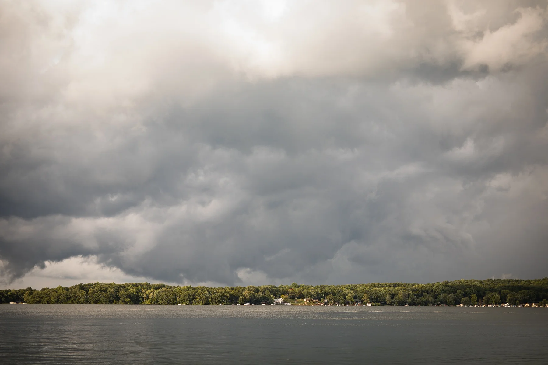 Brandon_Shafer_Photography_Emily_Steve_Bay_Pointe_GunLake_Wedding_0054.jpg
