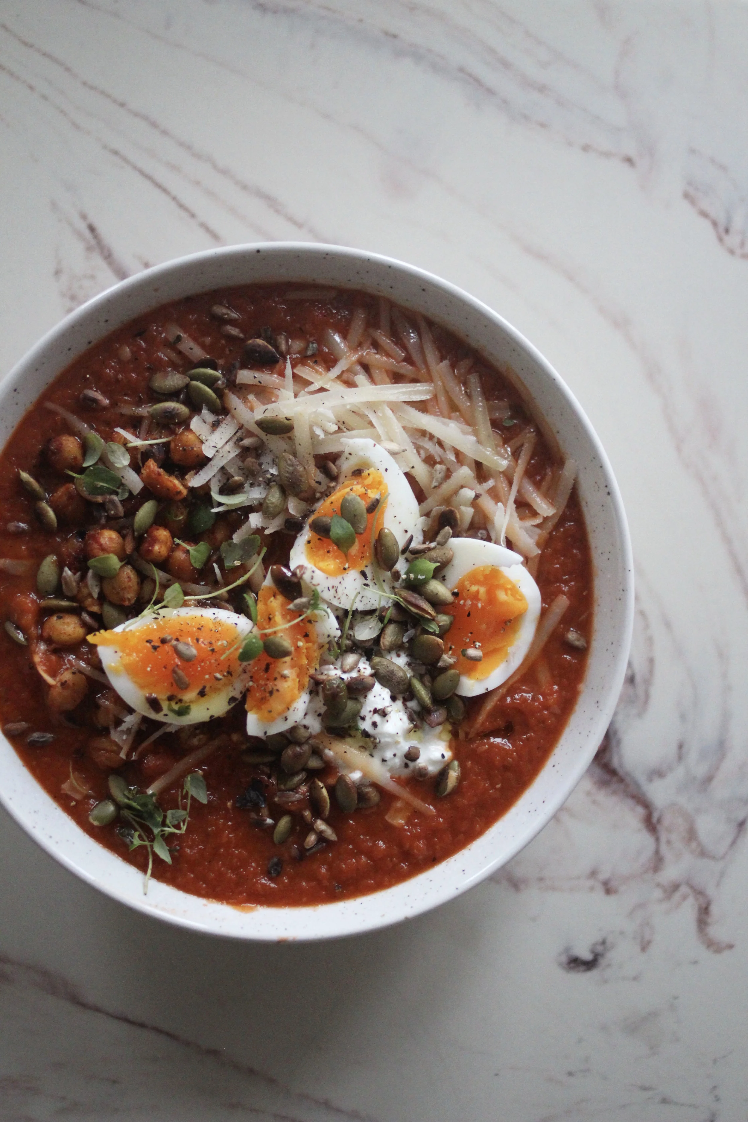 LMD-tomatsuppe+topping4.jpg