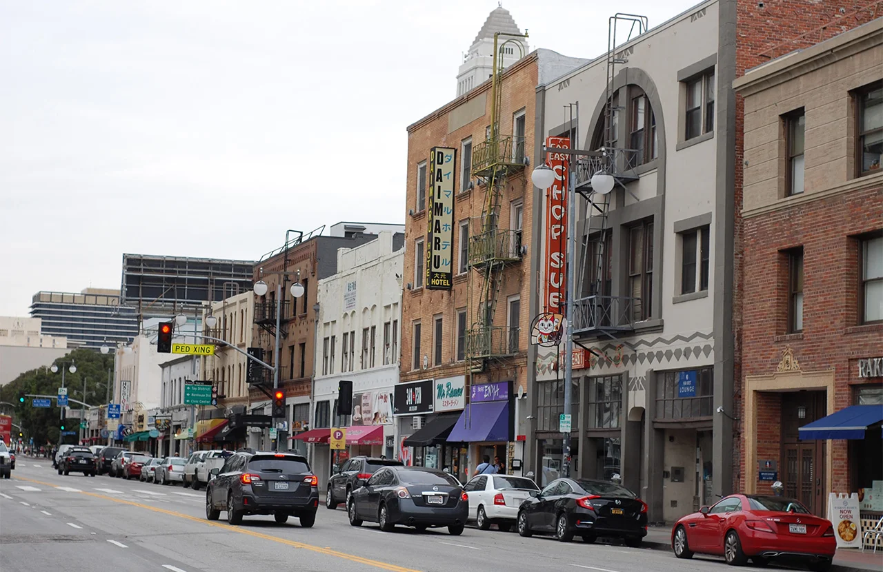 An Online Exhibit: What Do We See?