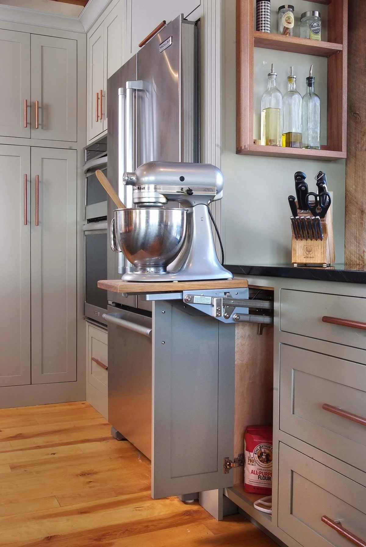 GreenKitchenMixerStand.jpg