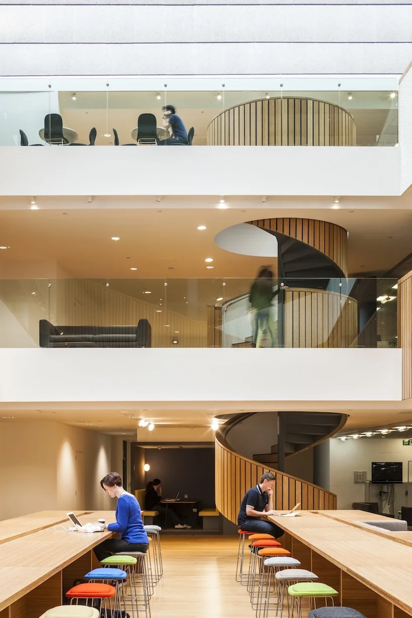Spiral_staircase.jpg