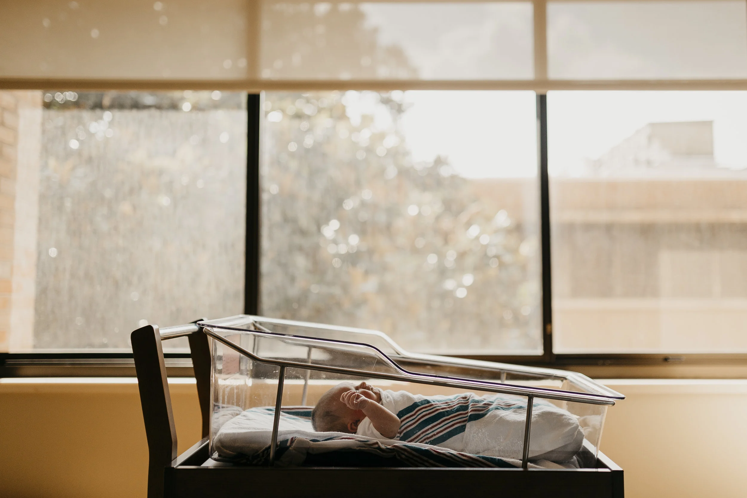 Documentary Birth Photographer - Winnie's Fresh Forty-Eight