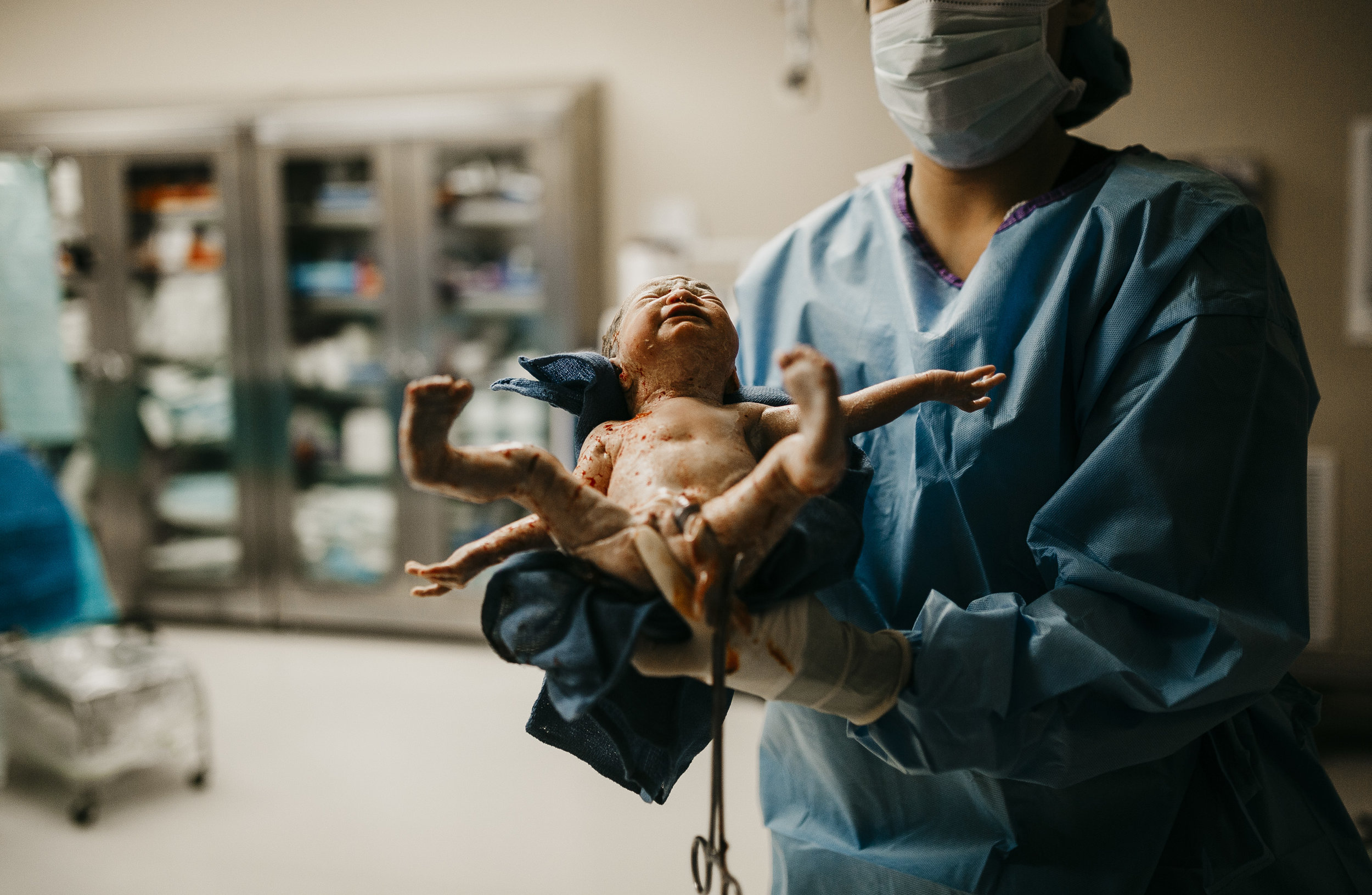 Documentary Birth Photographer - Welcome Aubrey Preview