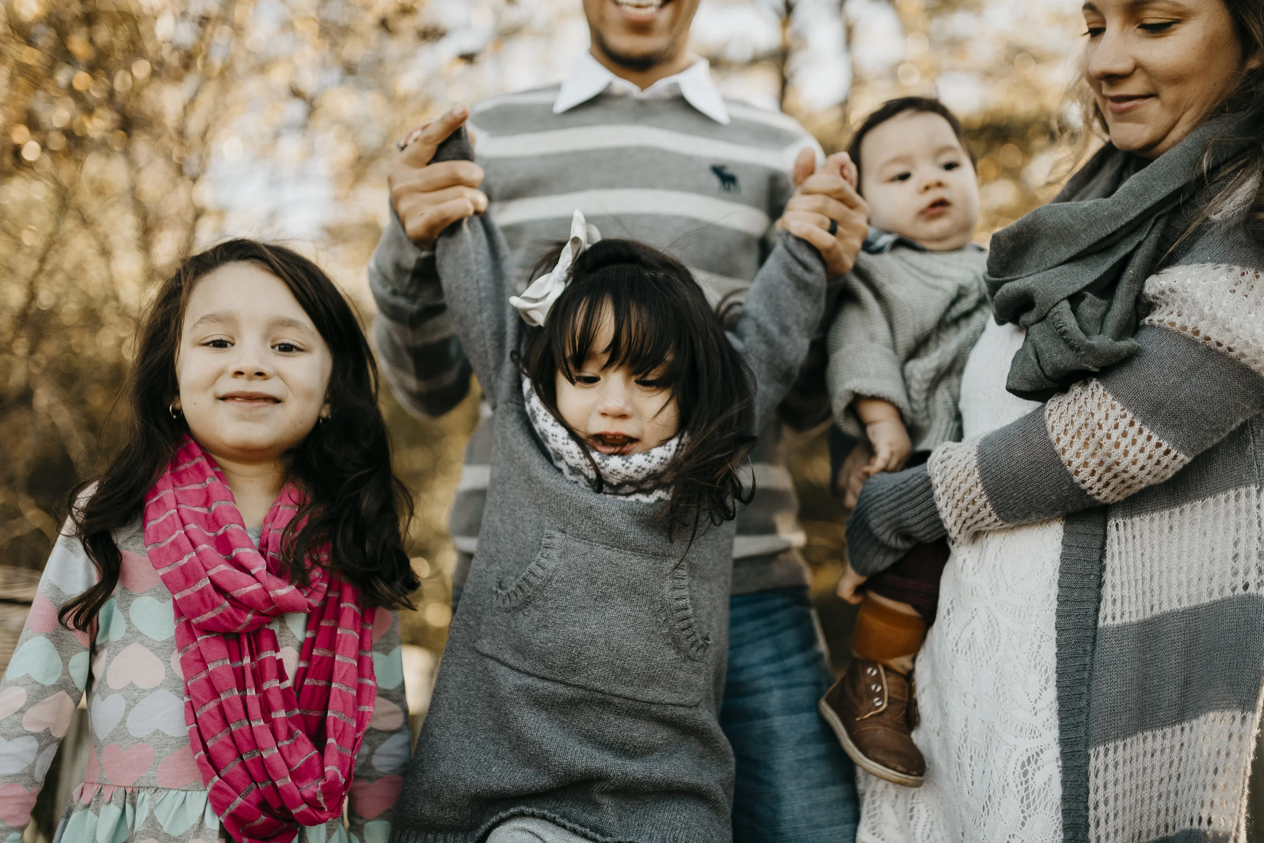 Lifestyle Family Photographer - The Sanchez Family 