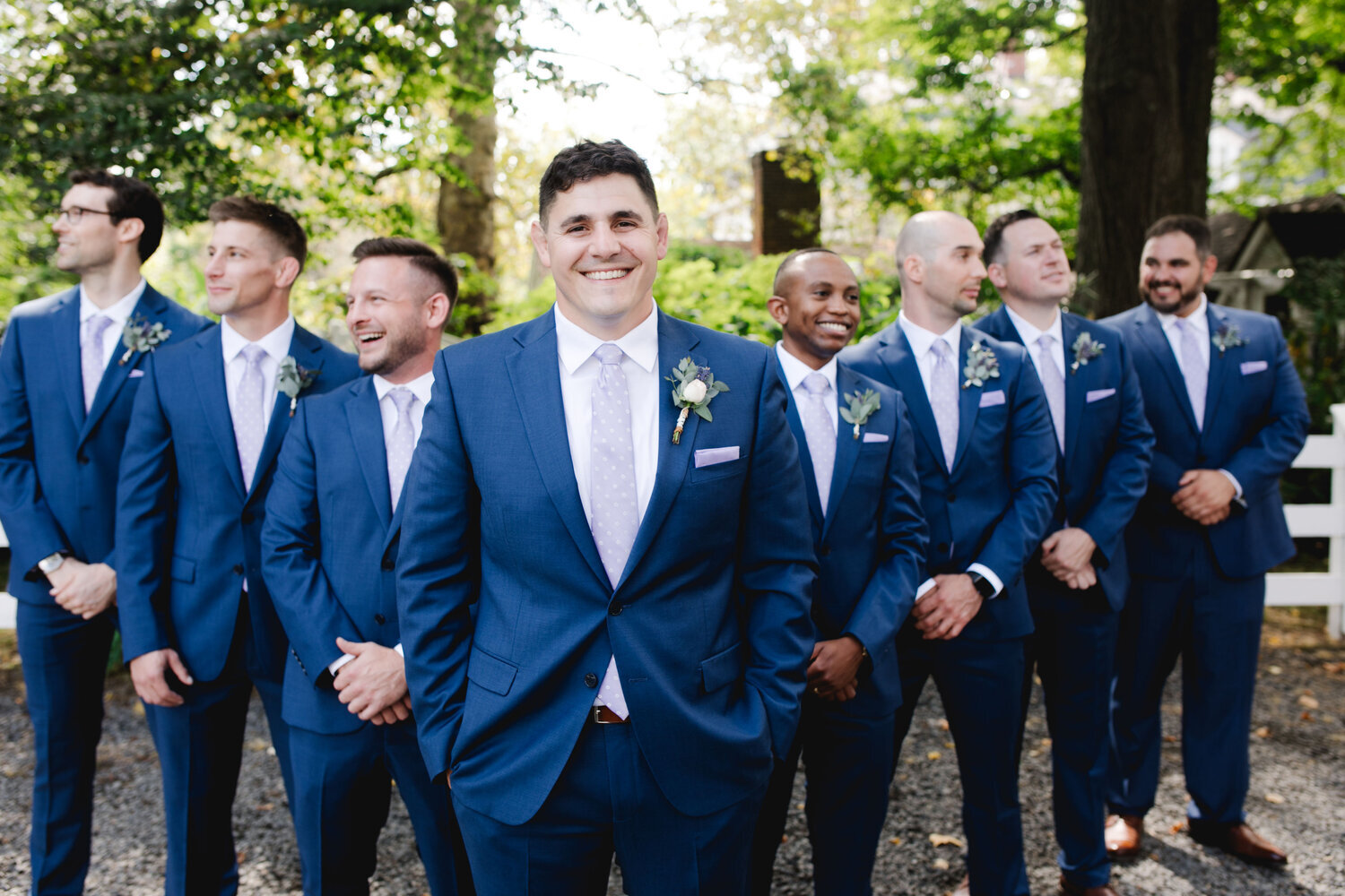 groomsmen+giggle.jpg