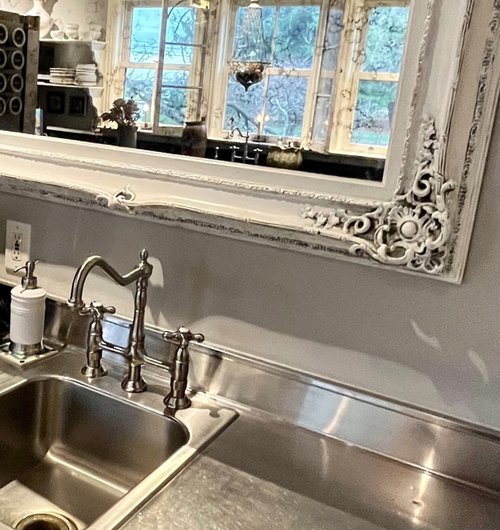 If You See a Stainless Soap Bar Next to a Sink, This Is What It's For