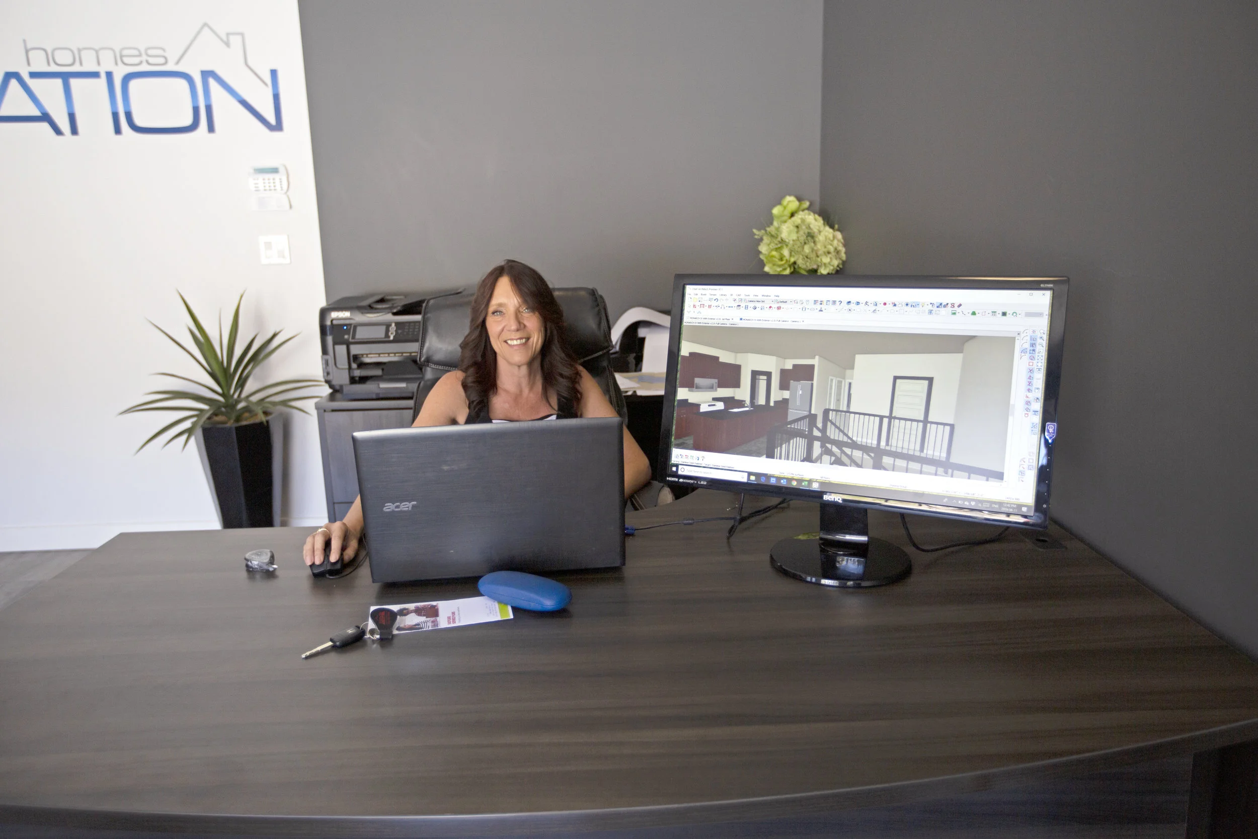 Teresa Greene designing a home on Chief Architect in the University Heights showroom