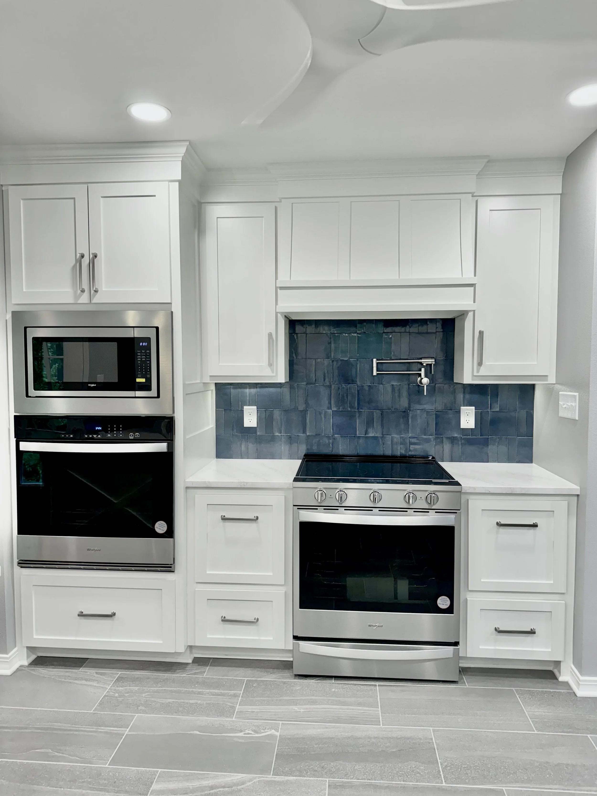 Contemporary Transitional Kitchen Remodel by Hendricks Remodeling Inc. project photo 2