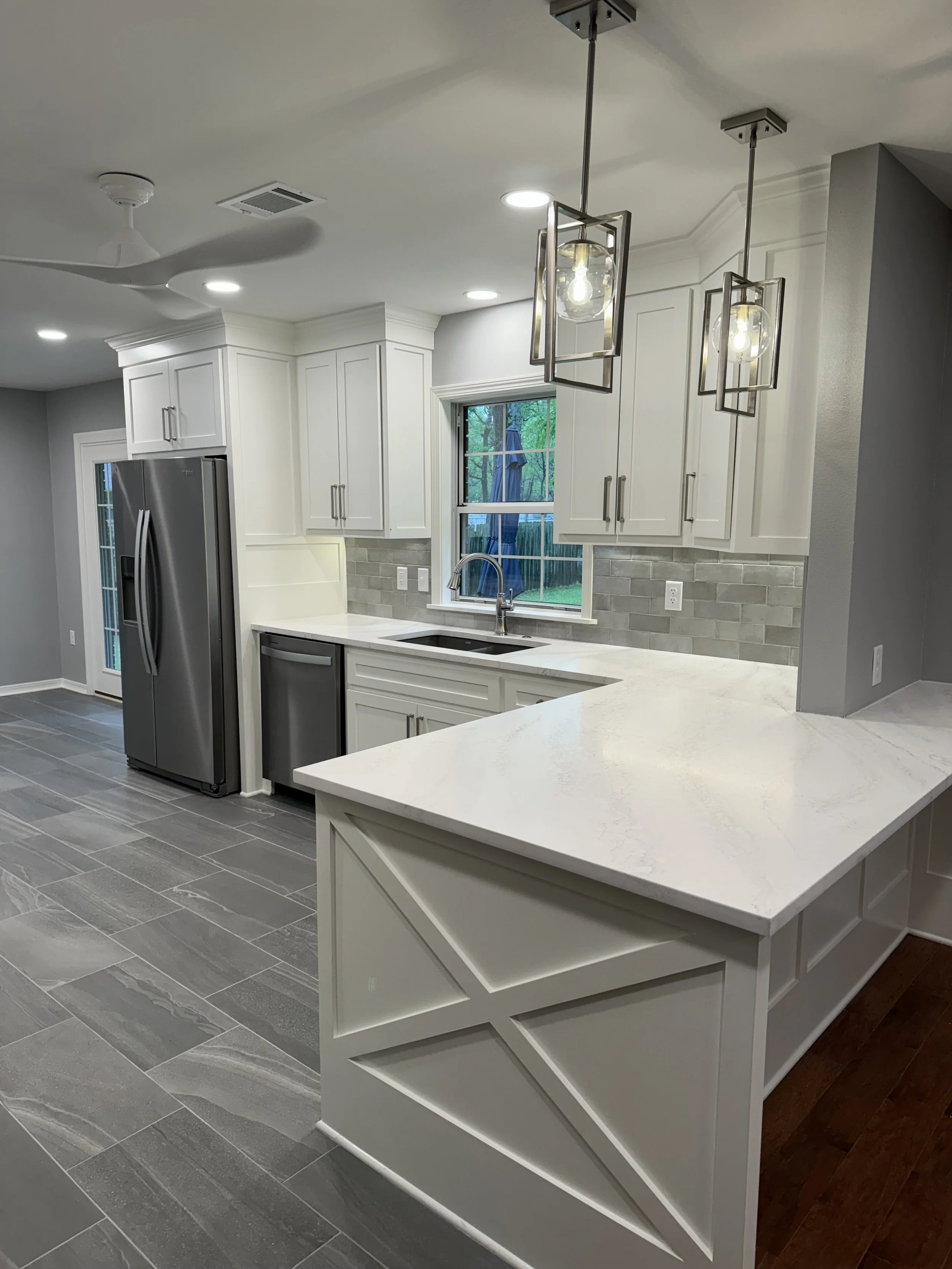 Contemporary Transitional Kitchen Remodel by Hendricks Remodeling Inc. project photo