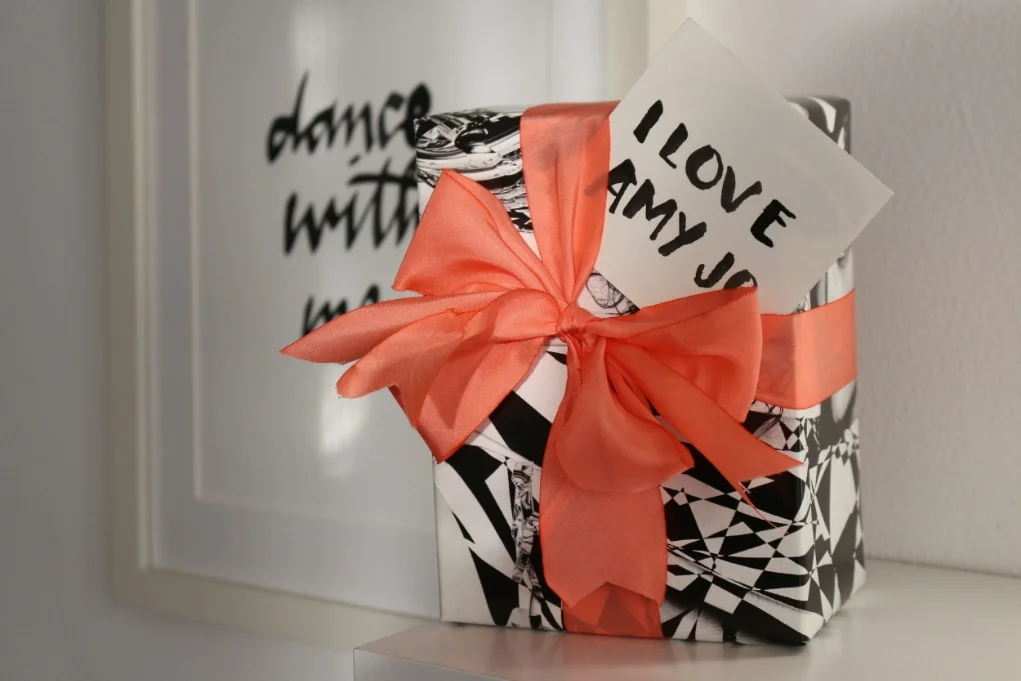 TEAR SHEET WRAPPING PAPER OOAK