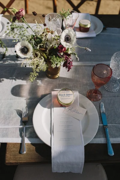 HANDWRITTEN ESCORT CARDS