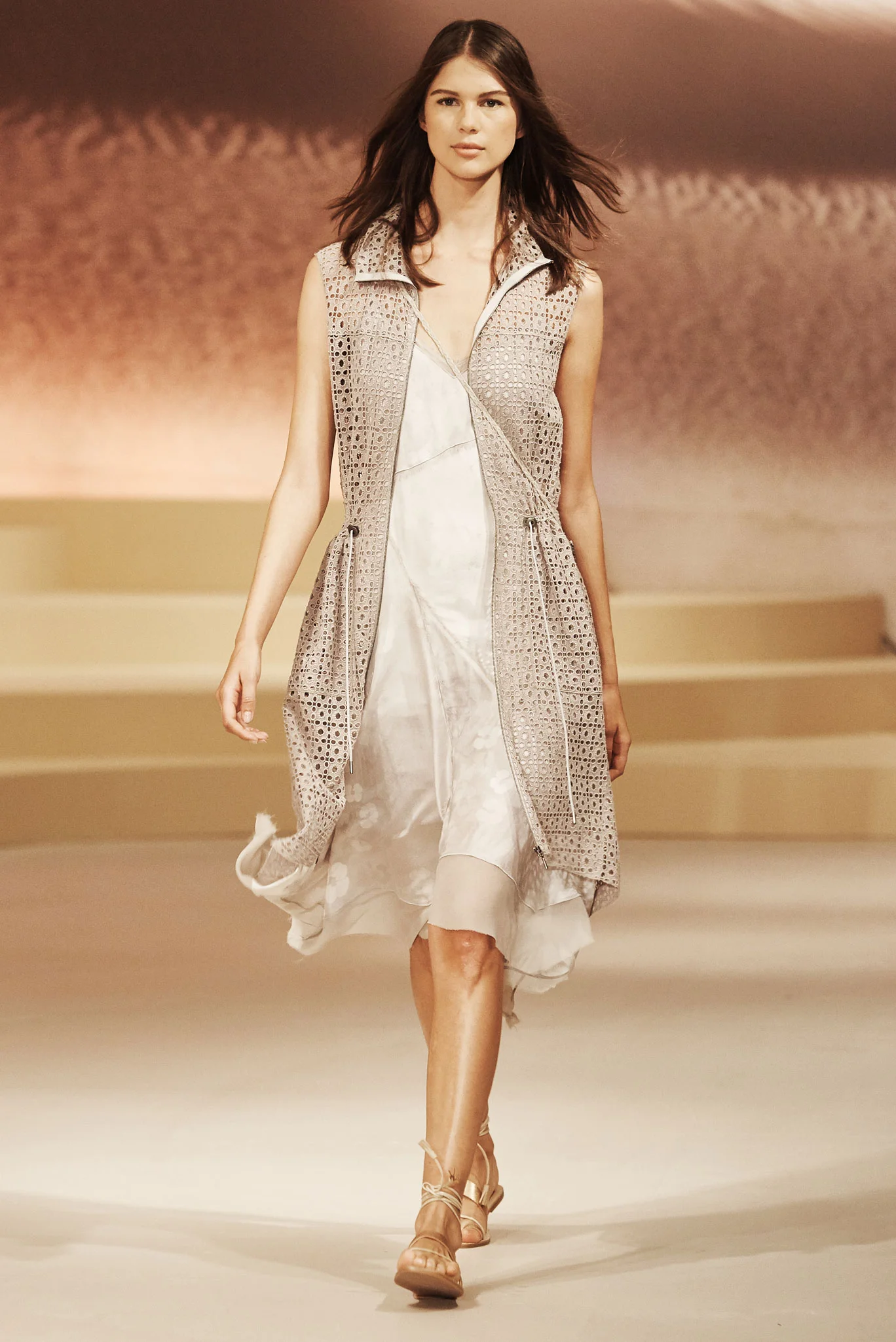 Look_14__Tahari_Gary_Golembiewski.jpg
