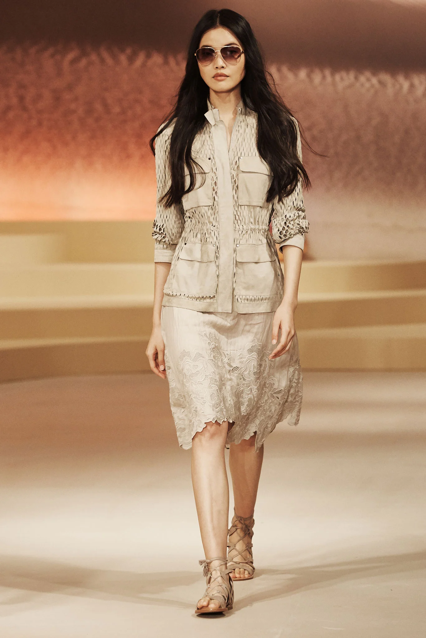 Look_16__Tahari_Gary_Golembiewski.jpg