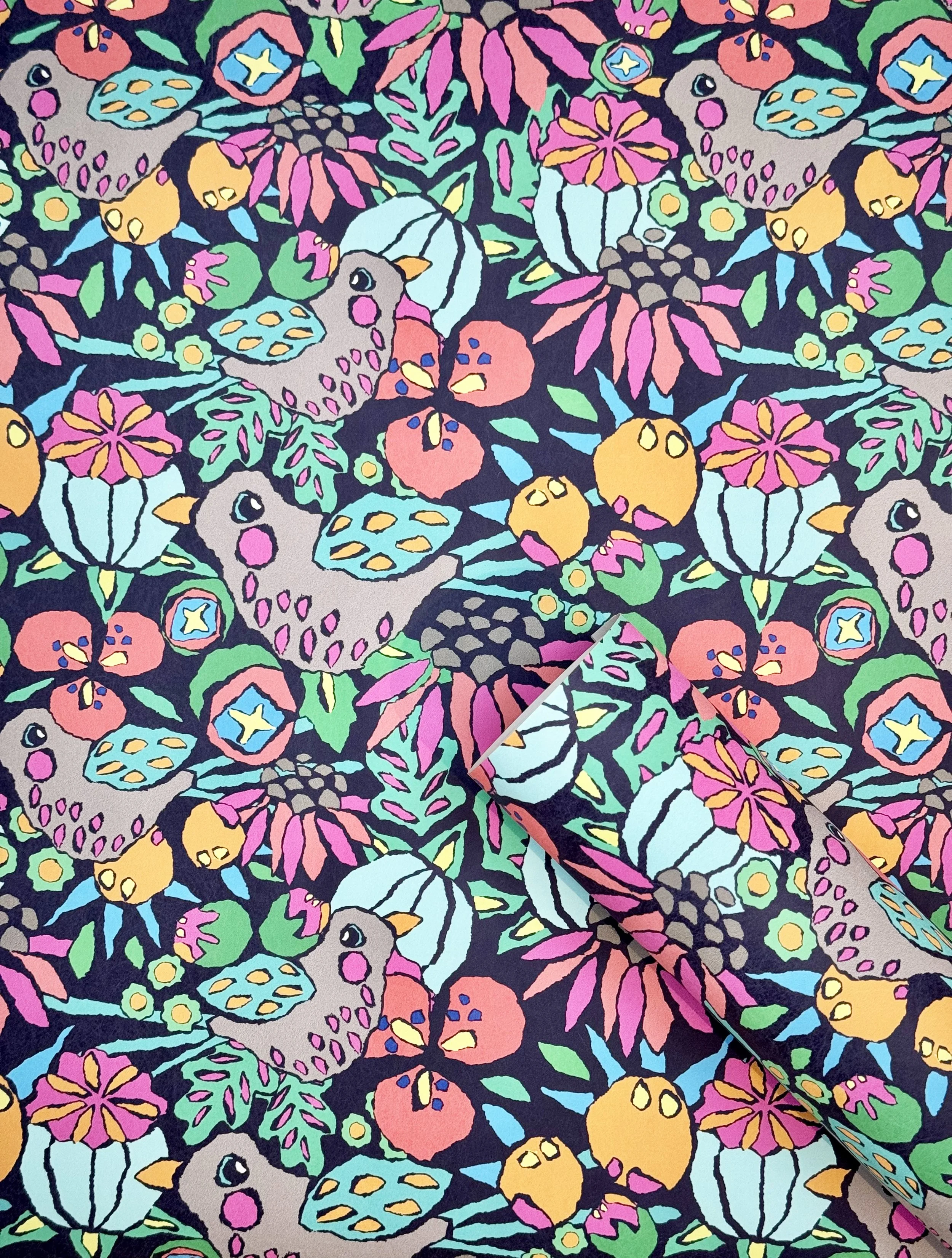 Gili Birds Wallpaper Sample