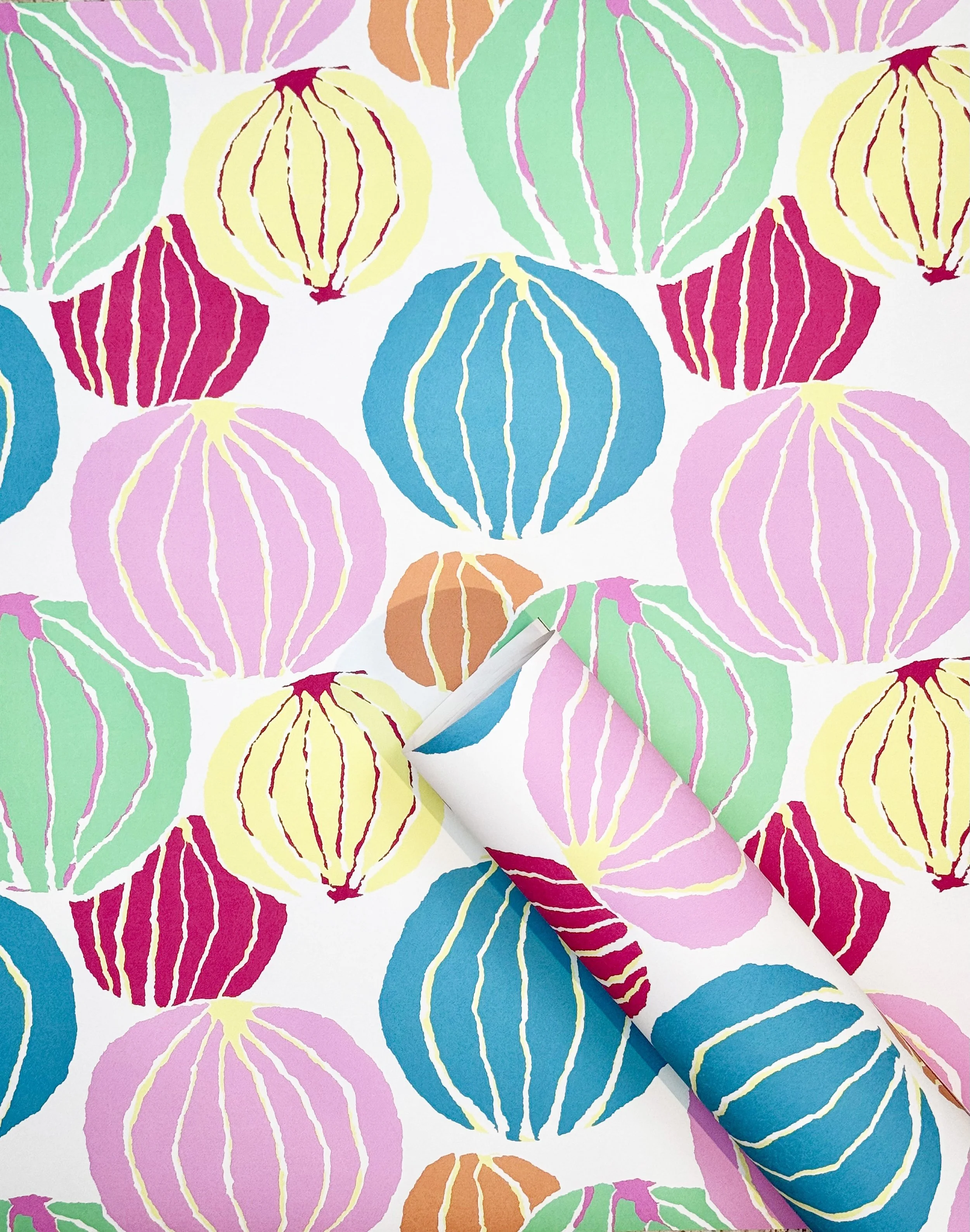 Lantern Wallpaper Sample