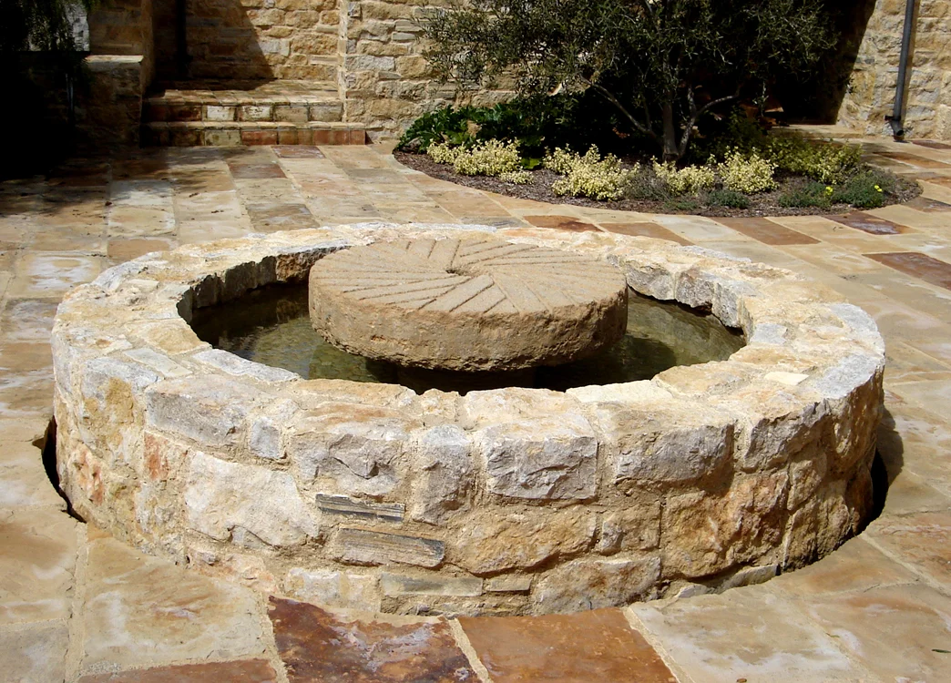 Grant Fountain 02.jpg