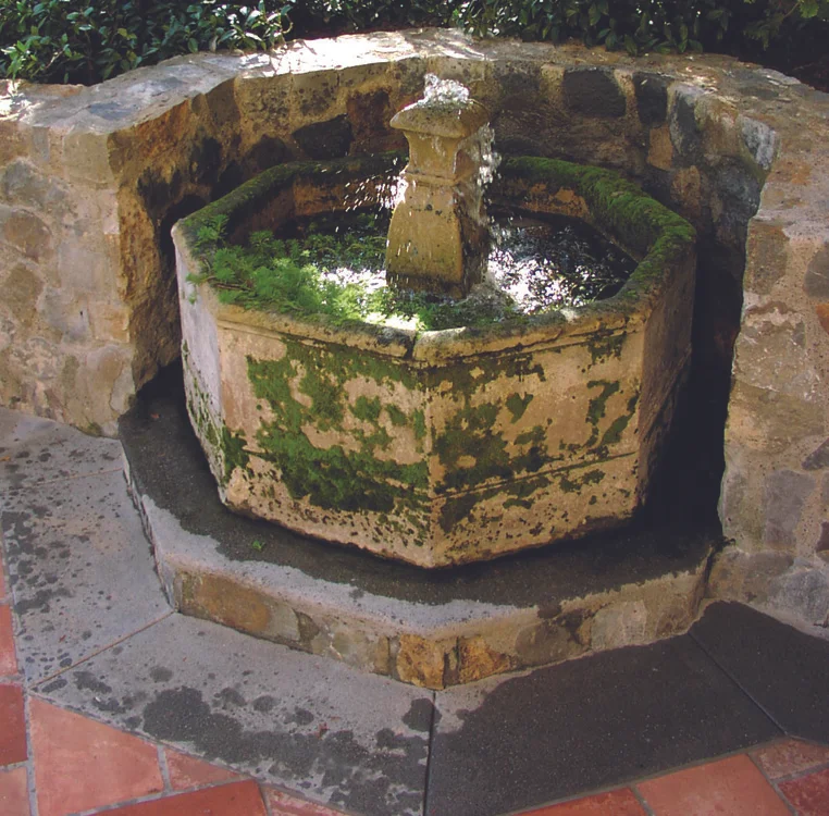 McFarlin Standard Fountain.jpg