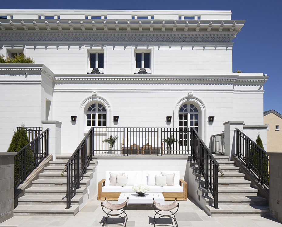 The residence is a historic landmark and the project included a partial interior remodel and a landscape renovation and expansion. The garden is split into two side yards, one for recreation and the other for outdoor living and entertaining. Large t