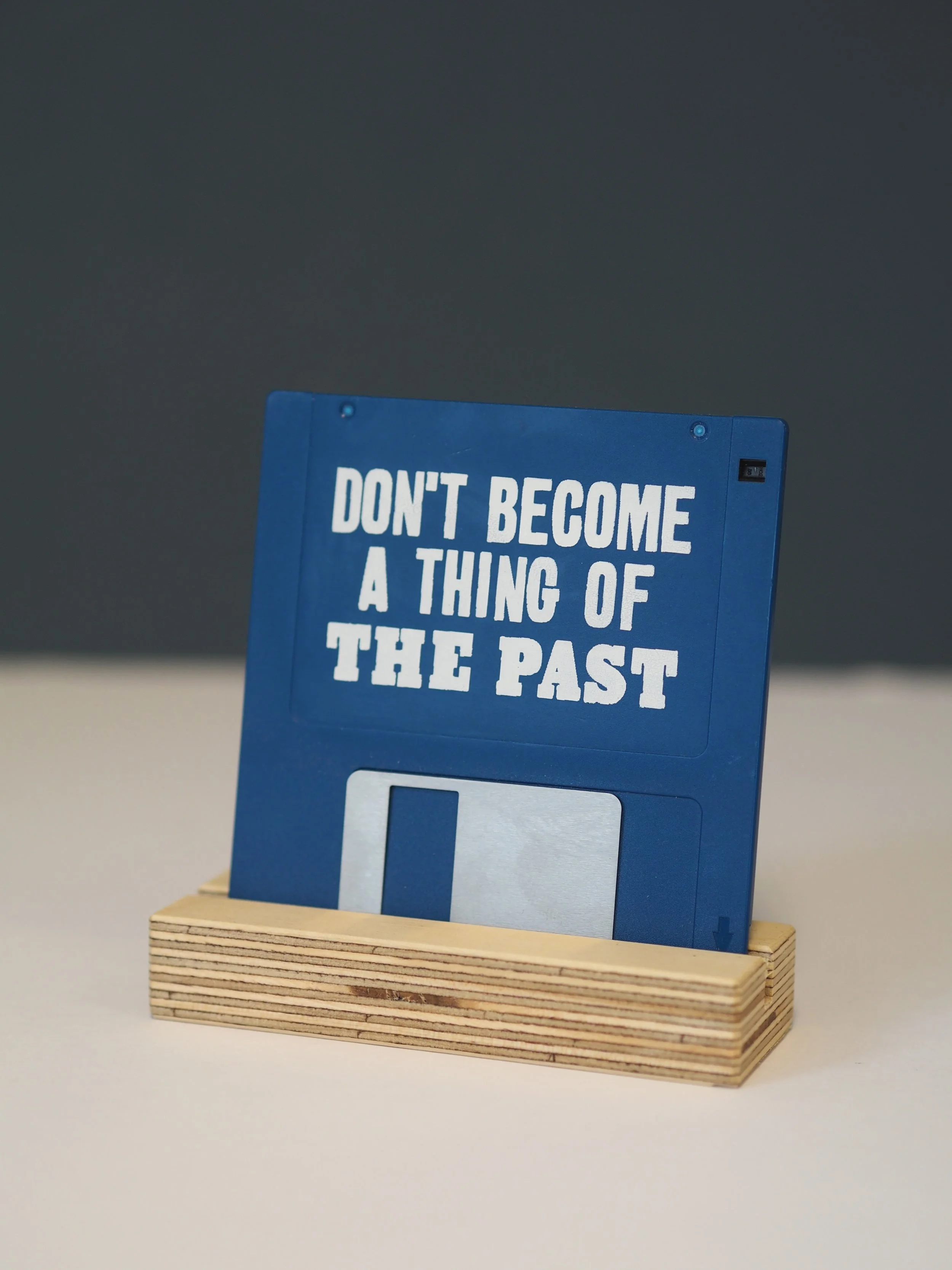 GRAPHIC / SET PRINTS — Basil & Ford