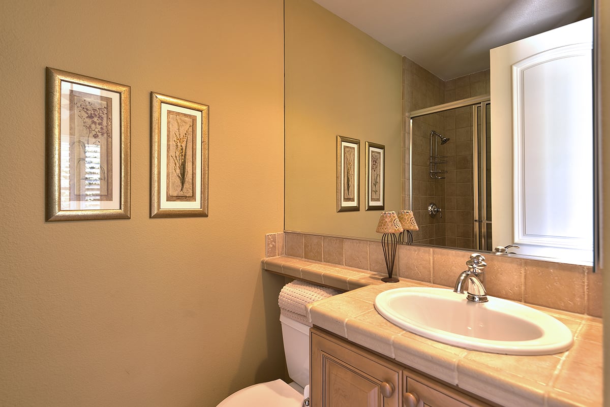 CASITA BATHROOM MLS.jpg