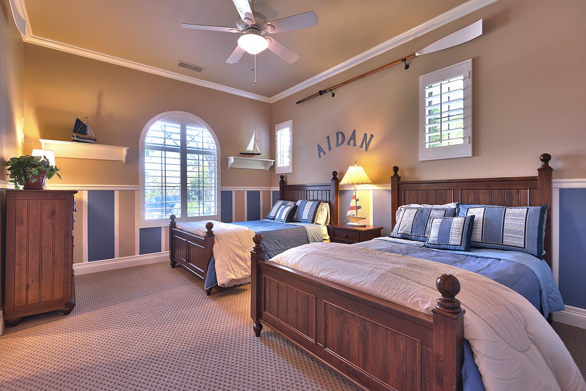 GUEST BEDROOM MLS.jpg