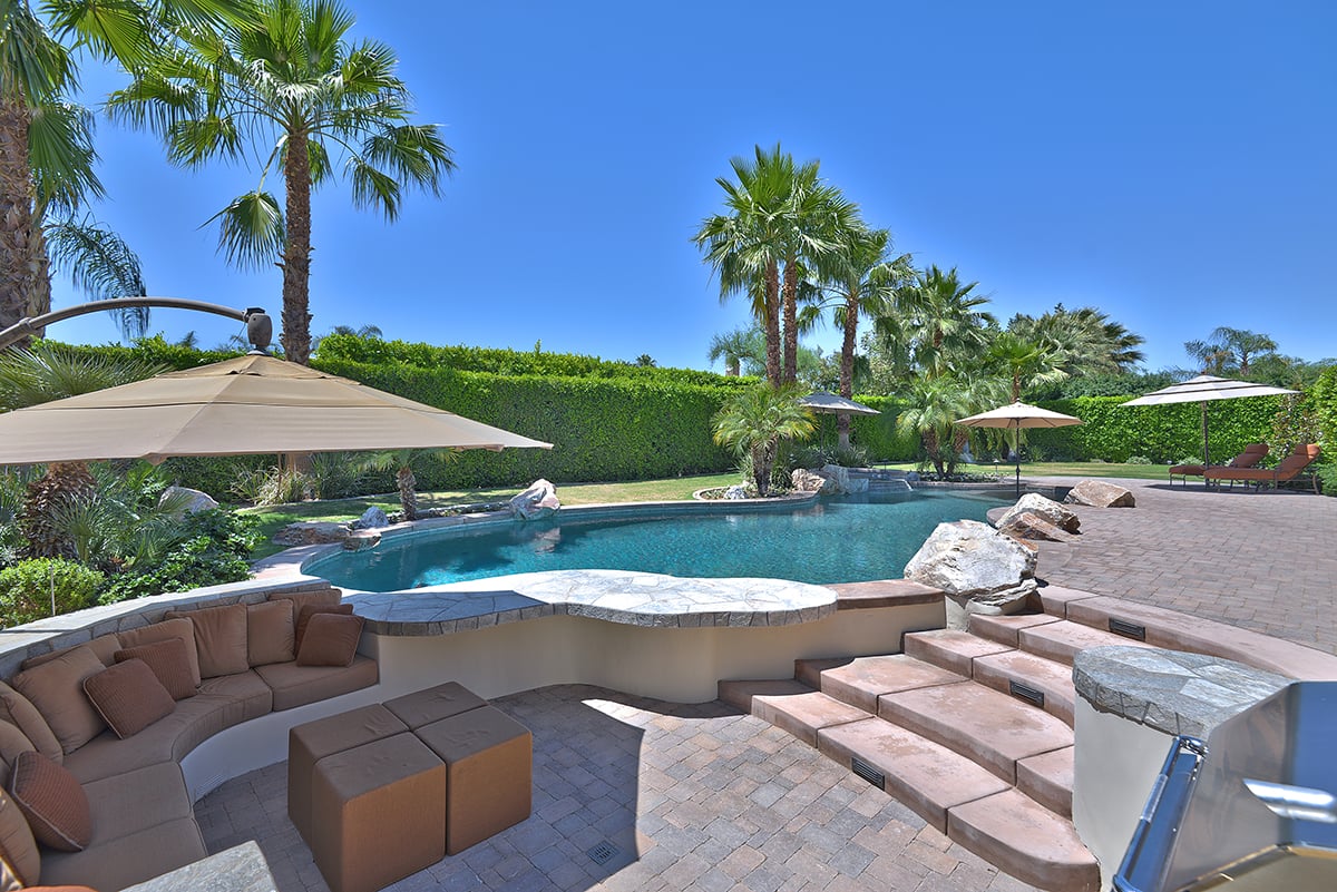 SUNKEN CONVERSATION AREA AND BBQ OFF POOL MLS.jpg