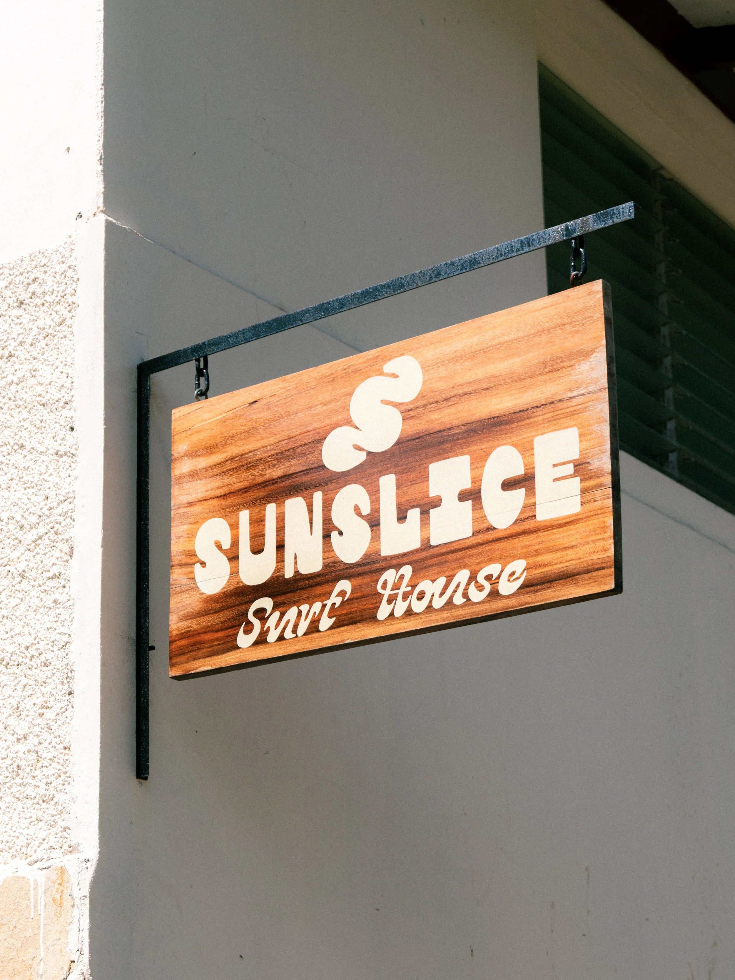 StudioAlexander_Sunslice_Branding_Signage_HandPainted_Close.jpg